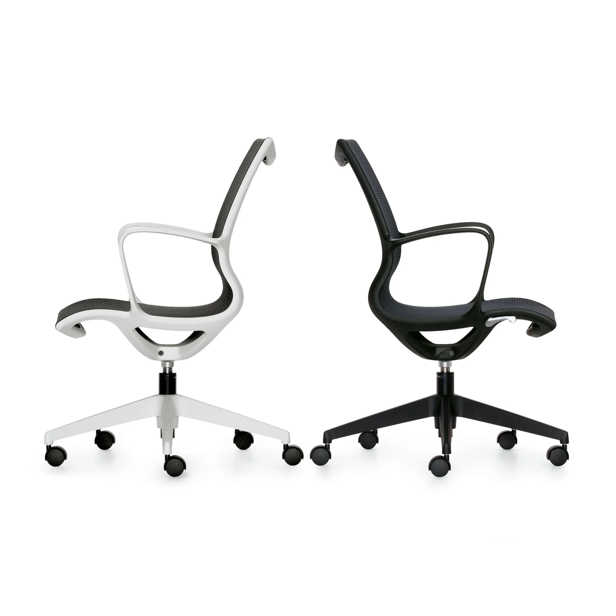 Solar Mesh Chair — view 3