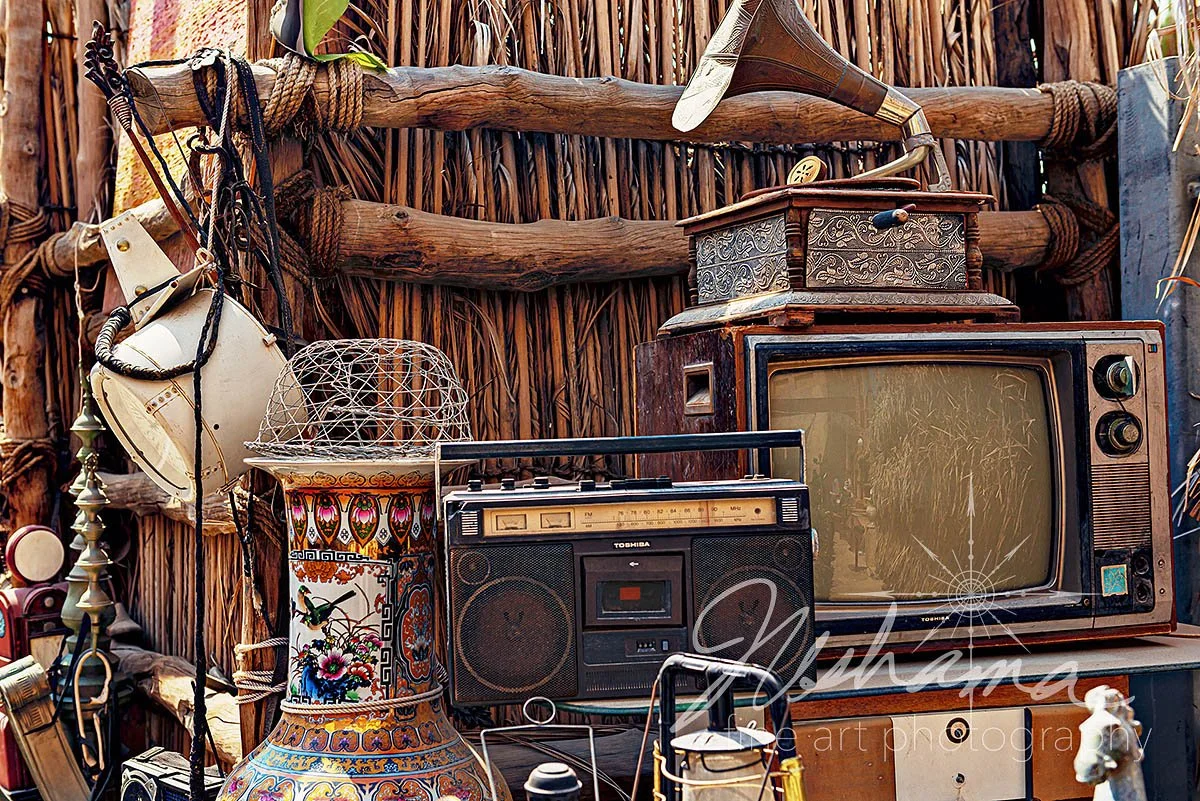 Antique Dealer | Dubai, United Arab Emirates