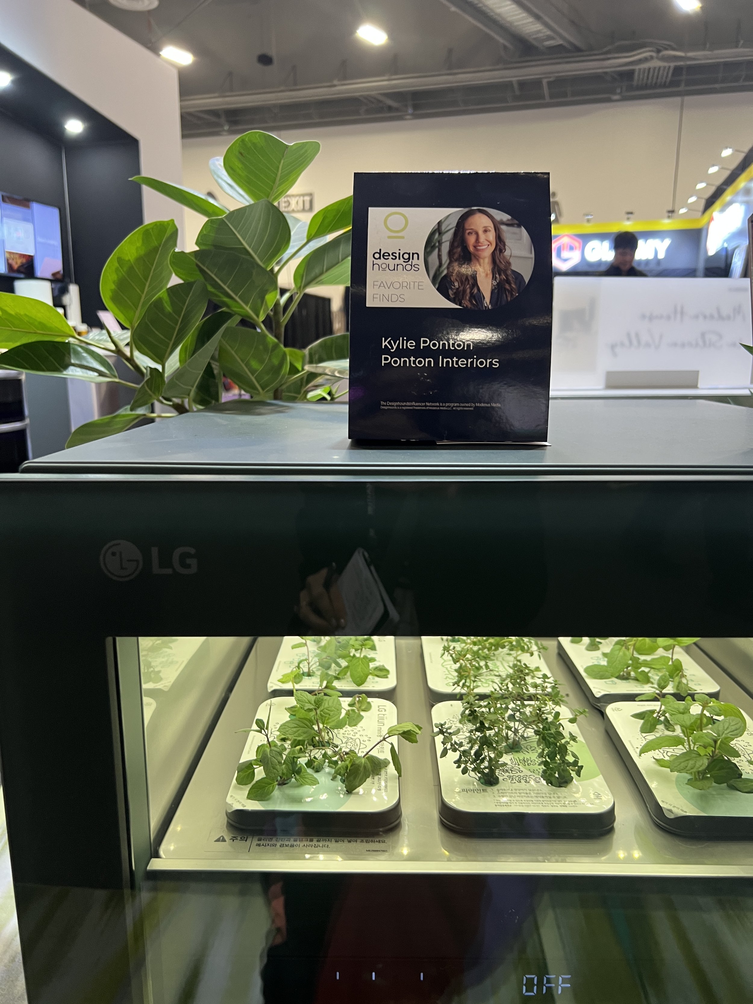 LG - Tiiun Gardening Sign.JPG