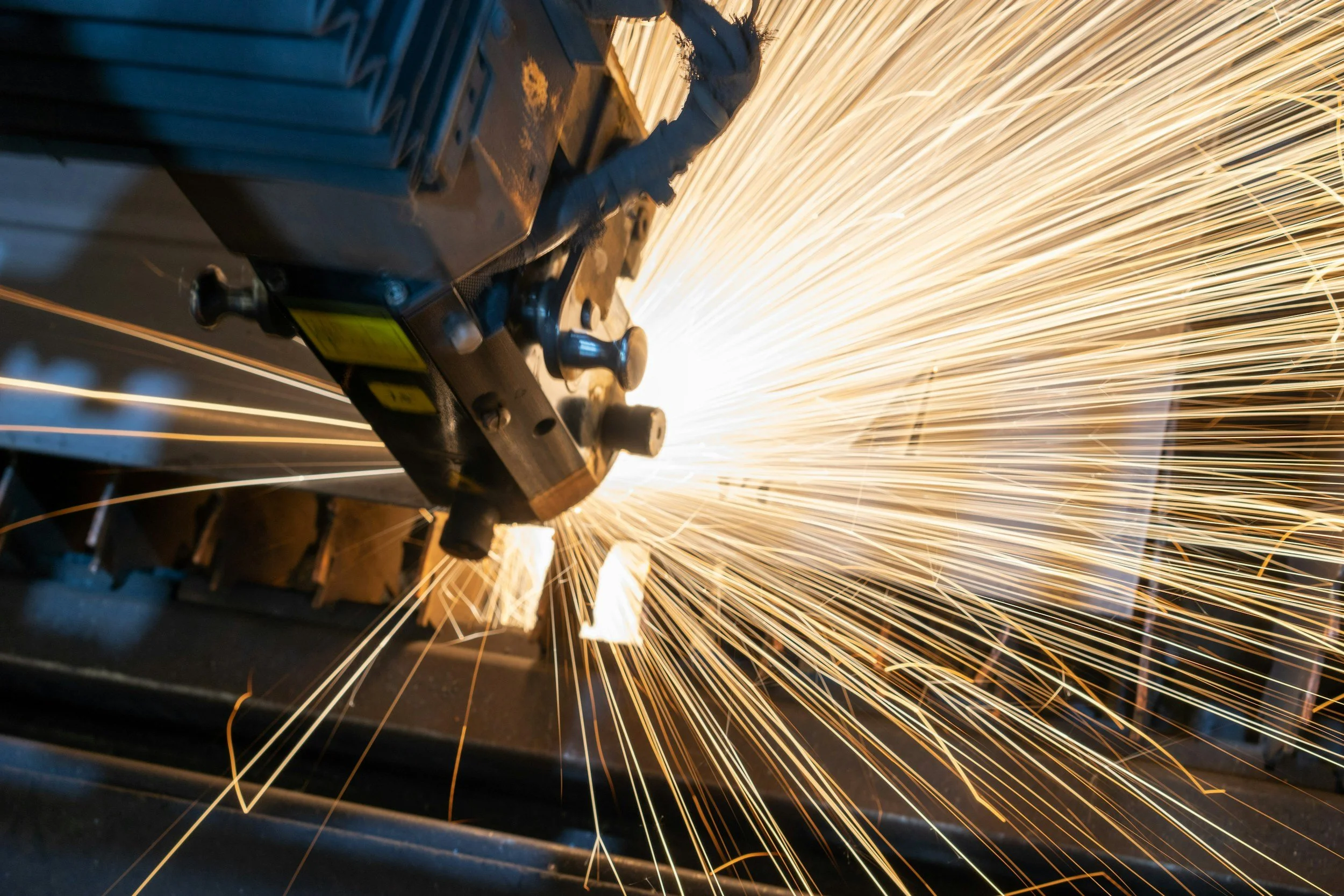 Clear Communication Creates Stronger Manufacturing Organizations