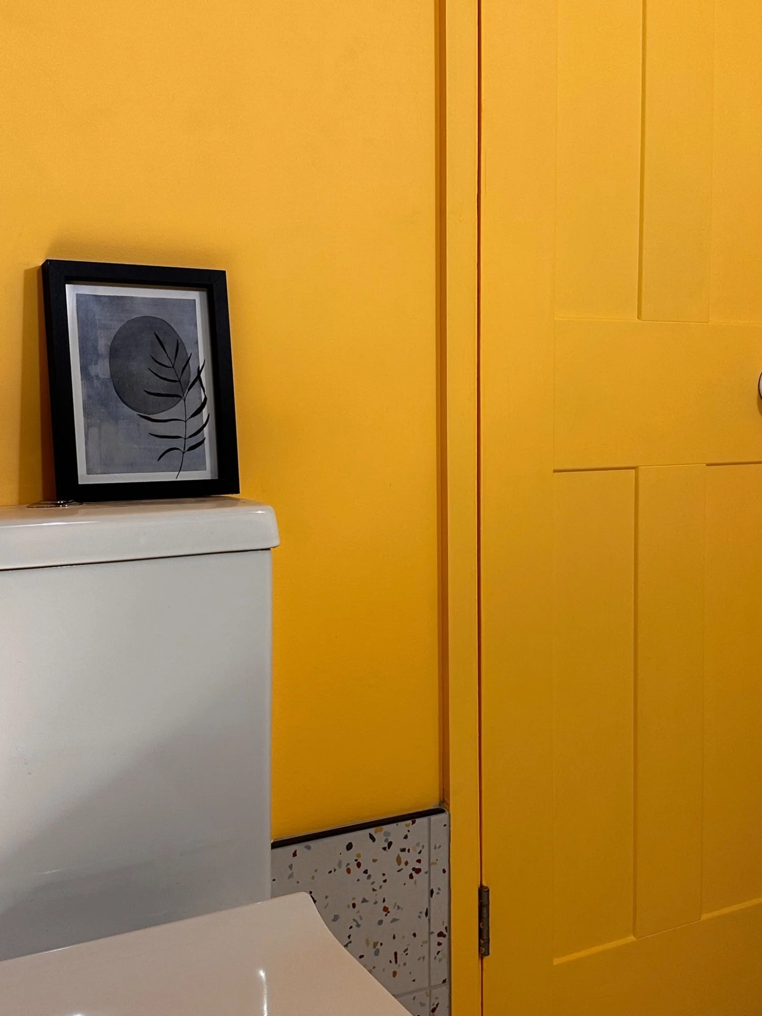 door5-heron-road-bristol-yellow-bathroom-31.jpg
