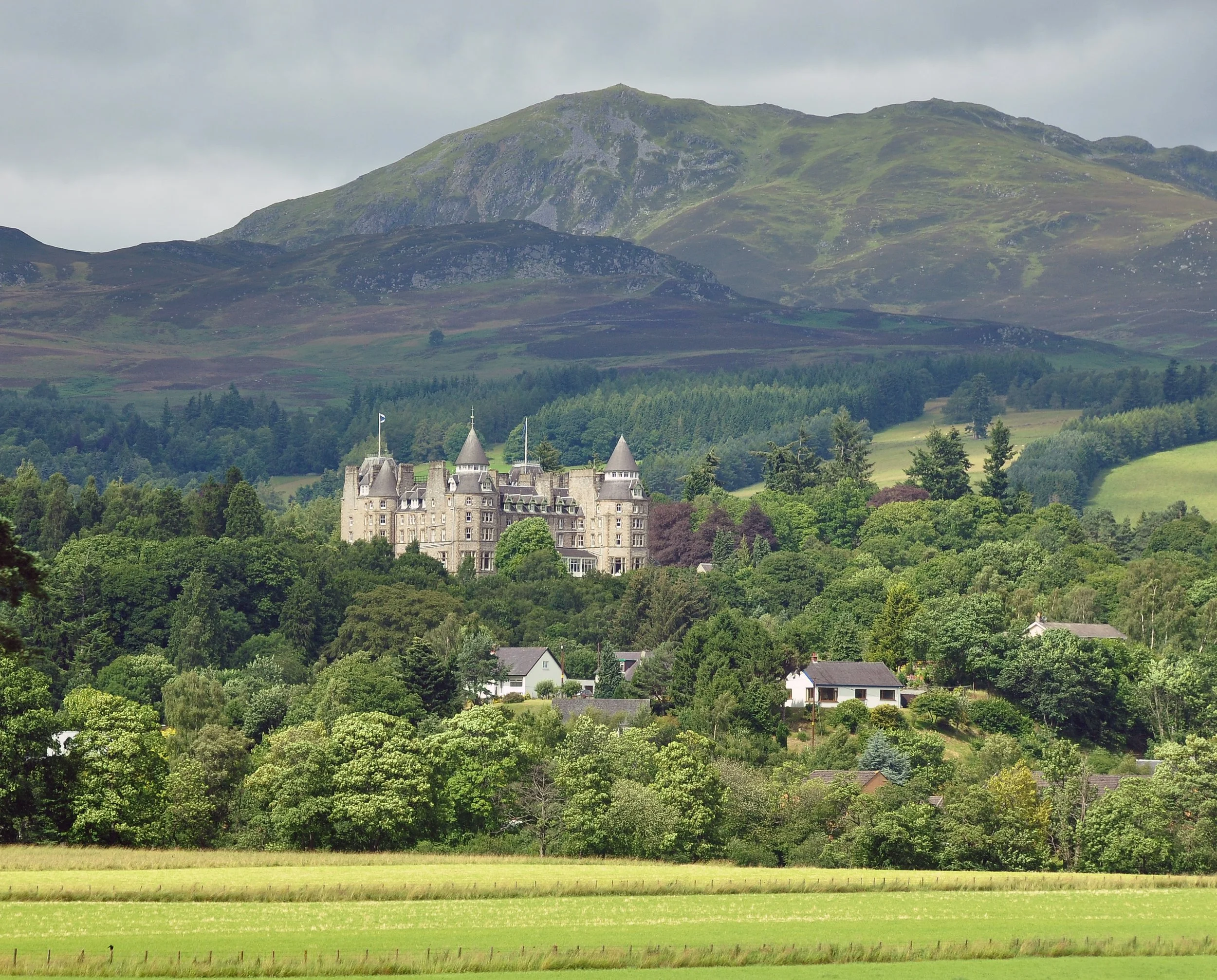 Travel Guide: Pitlochry