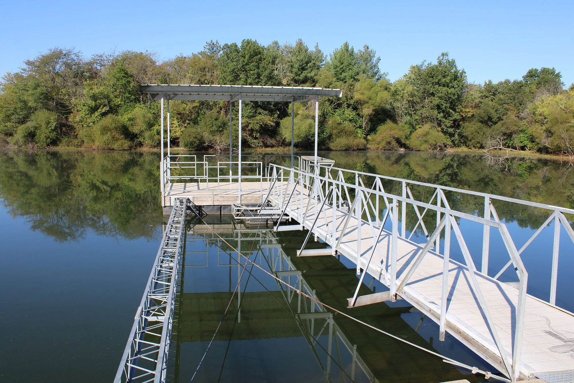 Lake ShowMe Dock