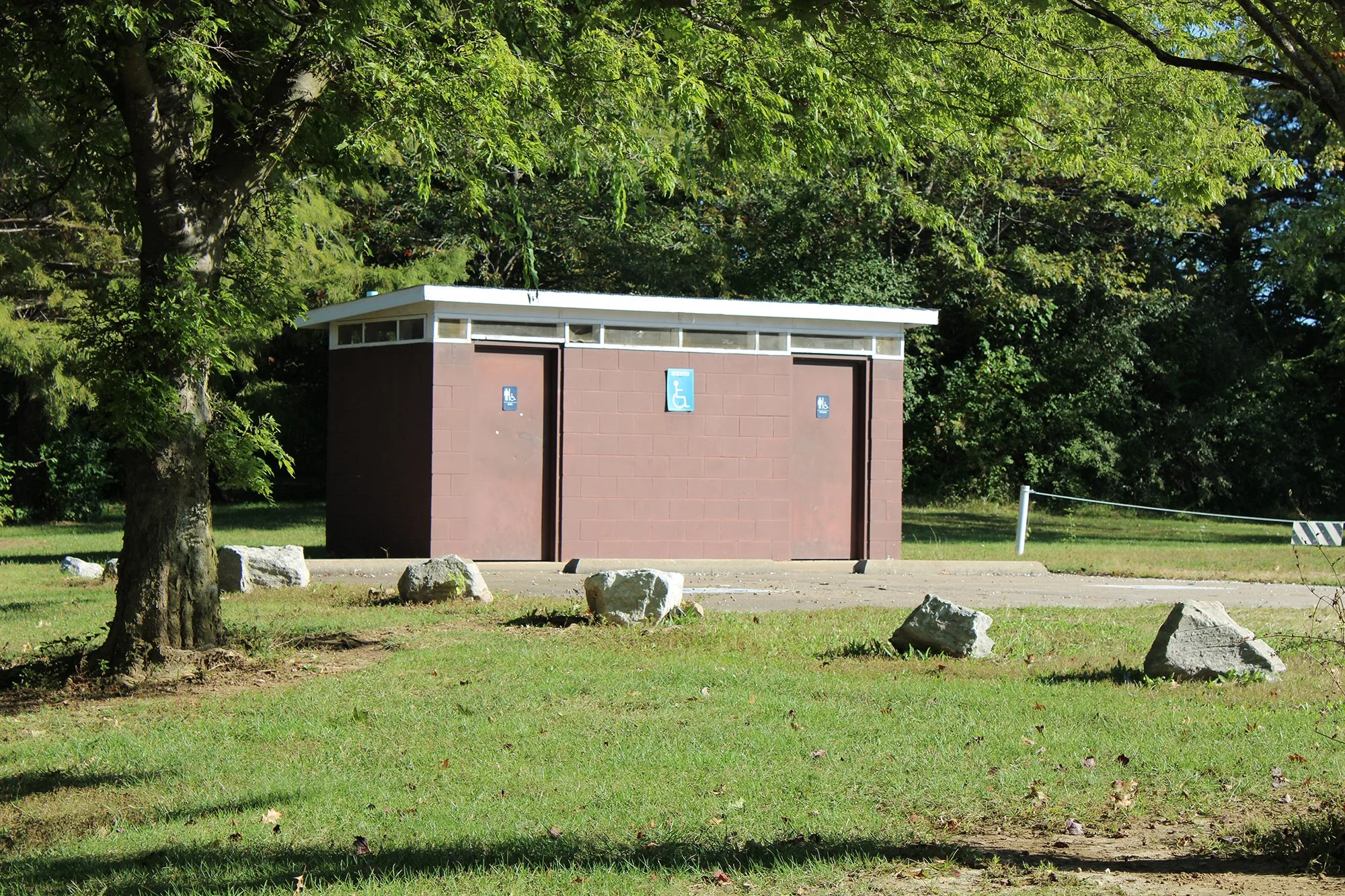 Lake ShowMe Bathrooms