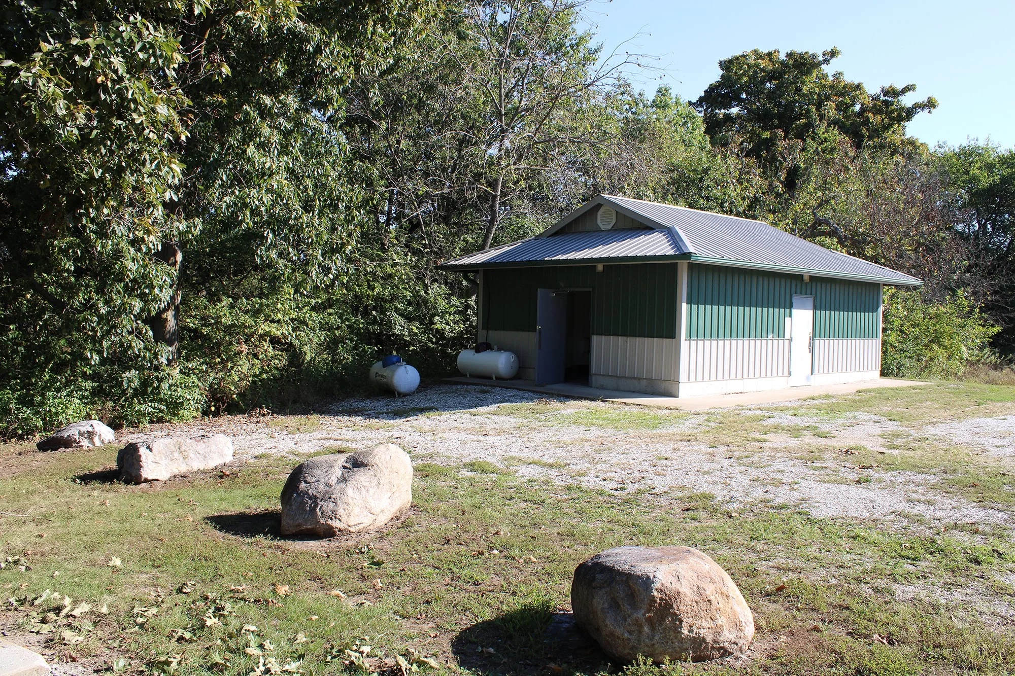 Lake ShowMe Shower House