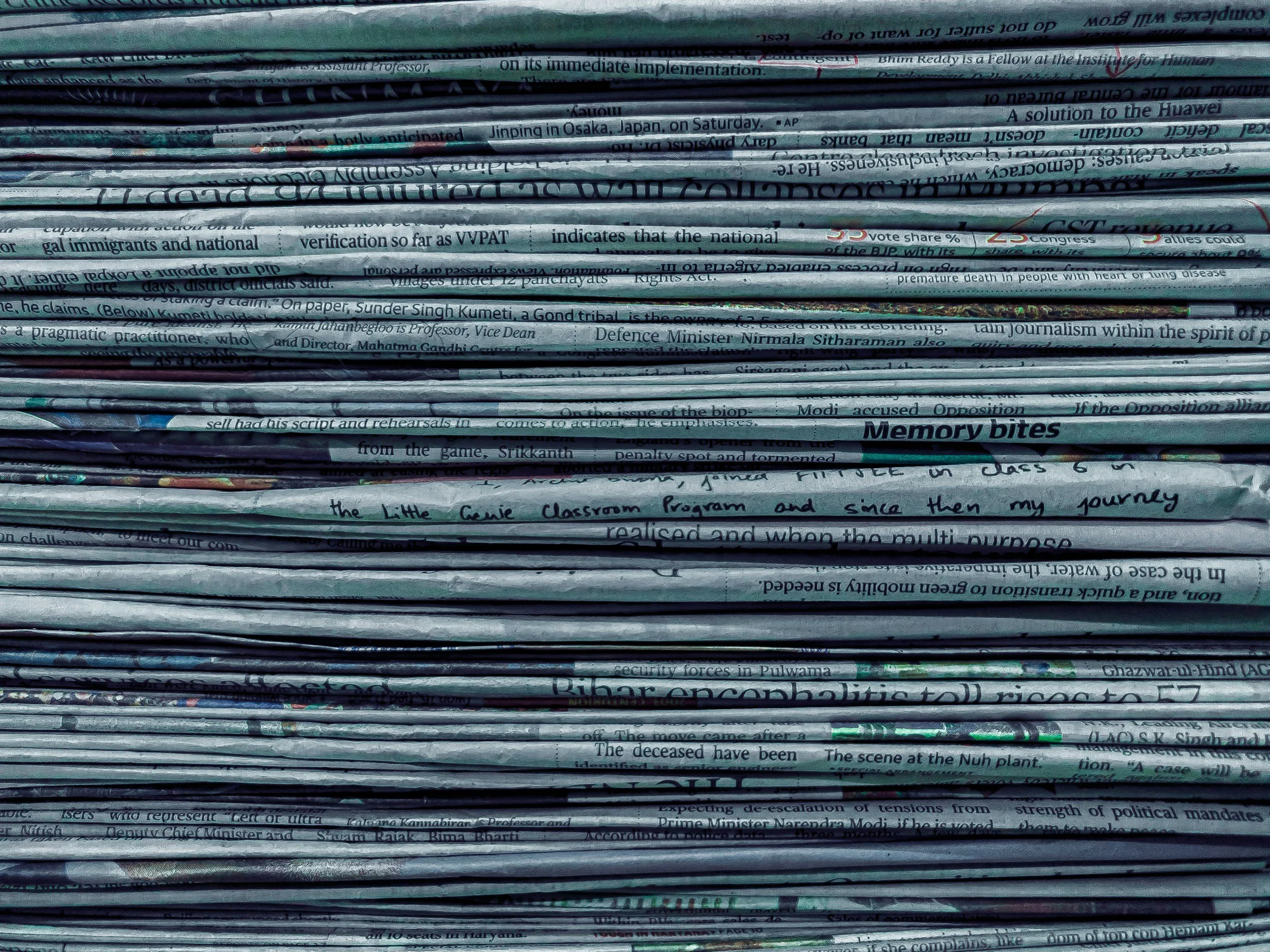 Fake News and Disinformation: Comparison