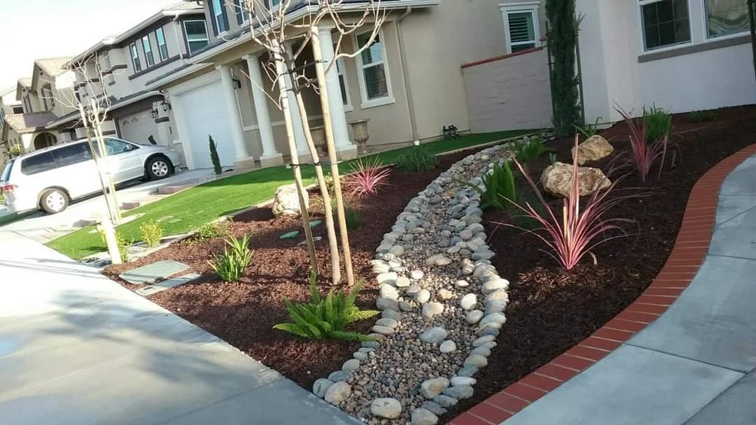 PHOTO-2025-11-14-20-32-20 2.jpg