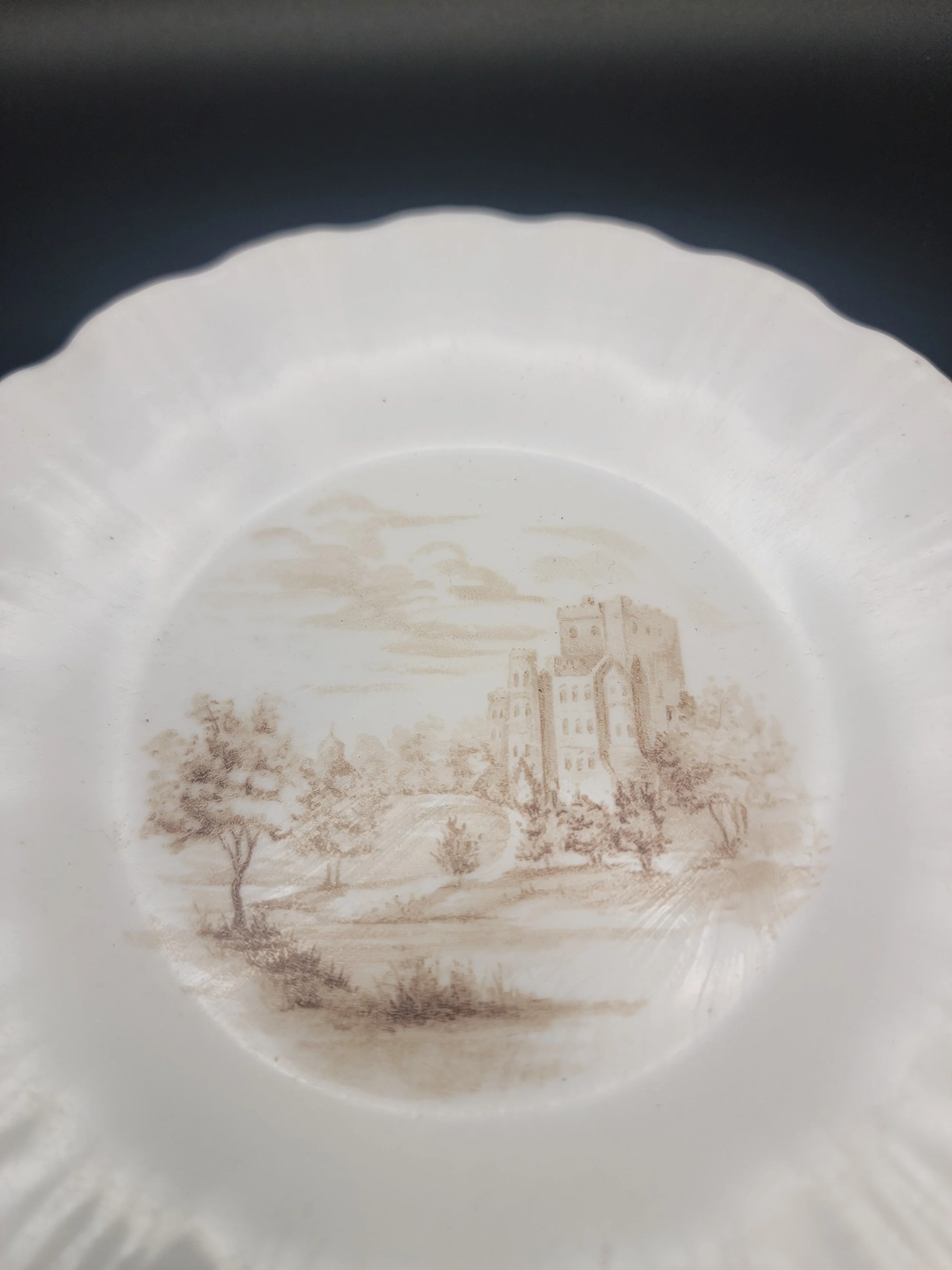 UGglaze plate.jpg