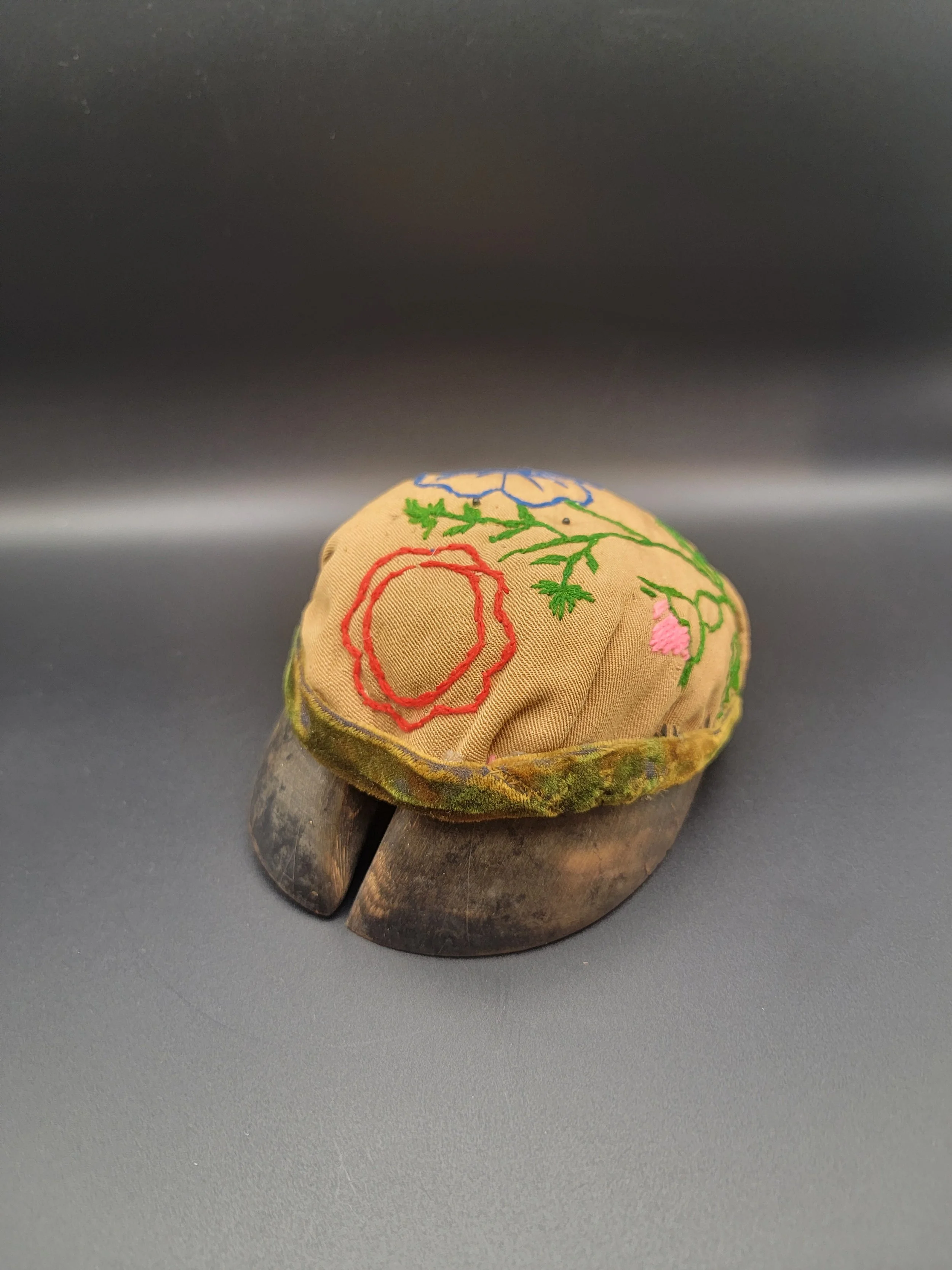 Pin Cushion hoof