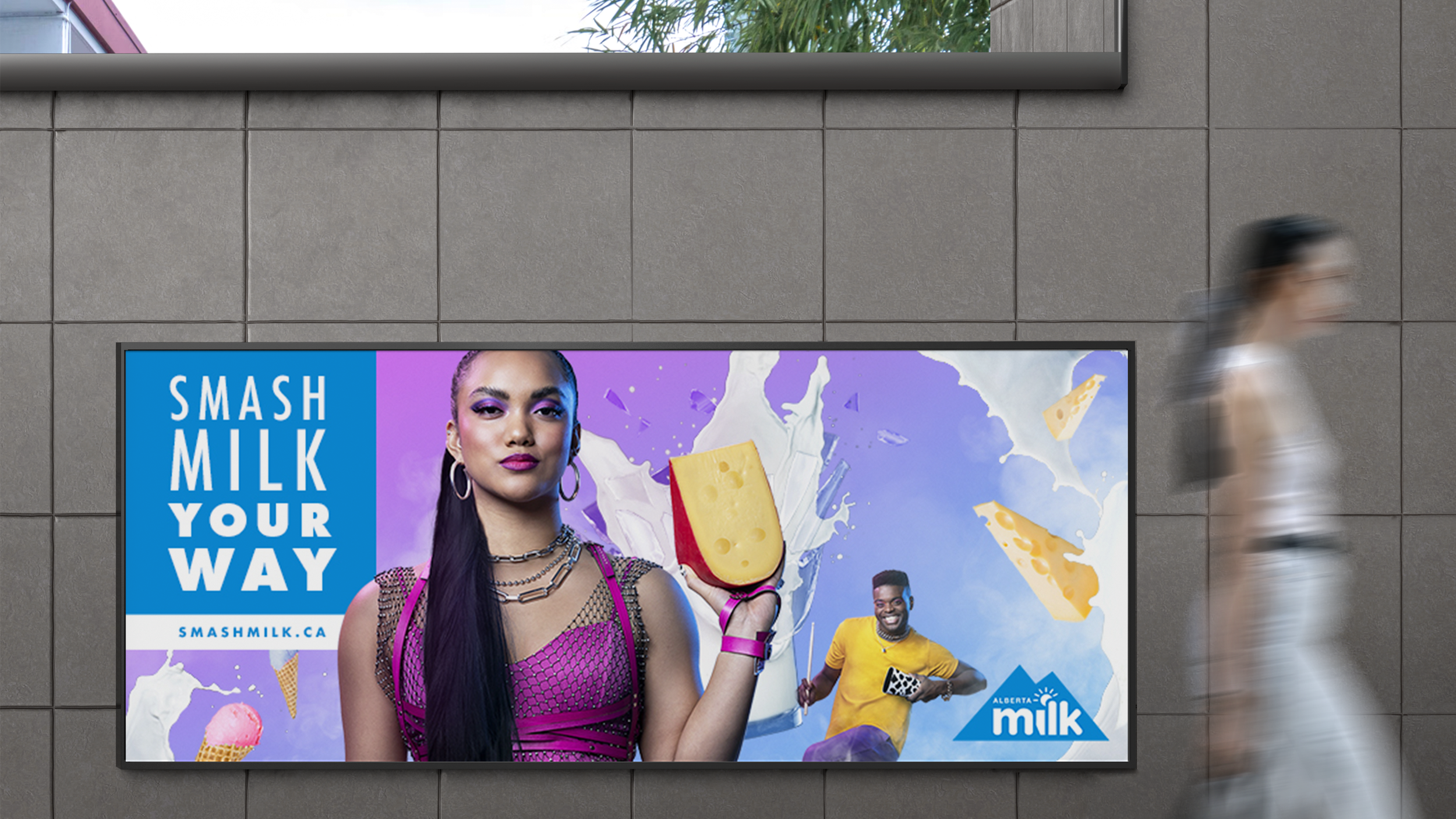 SmashMilk1_Billboard_Mockup.png