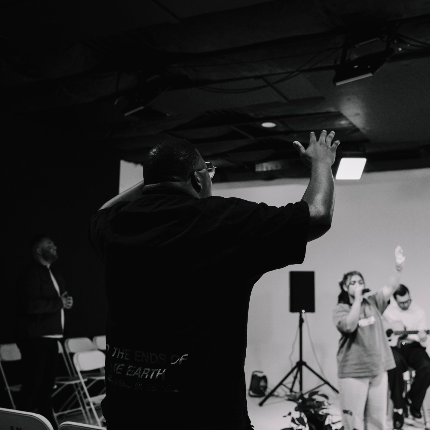 Join us for our next worship service!

📆 January 18th
⏰ 6:30PM
📍 Digital Attic Studio

Tag a friend you want to see there!!!❤️

#fresno #fresnoca #dicoverychurch #churchplant #newyear