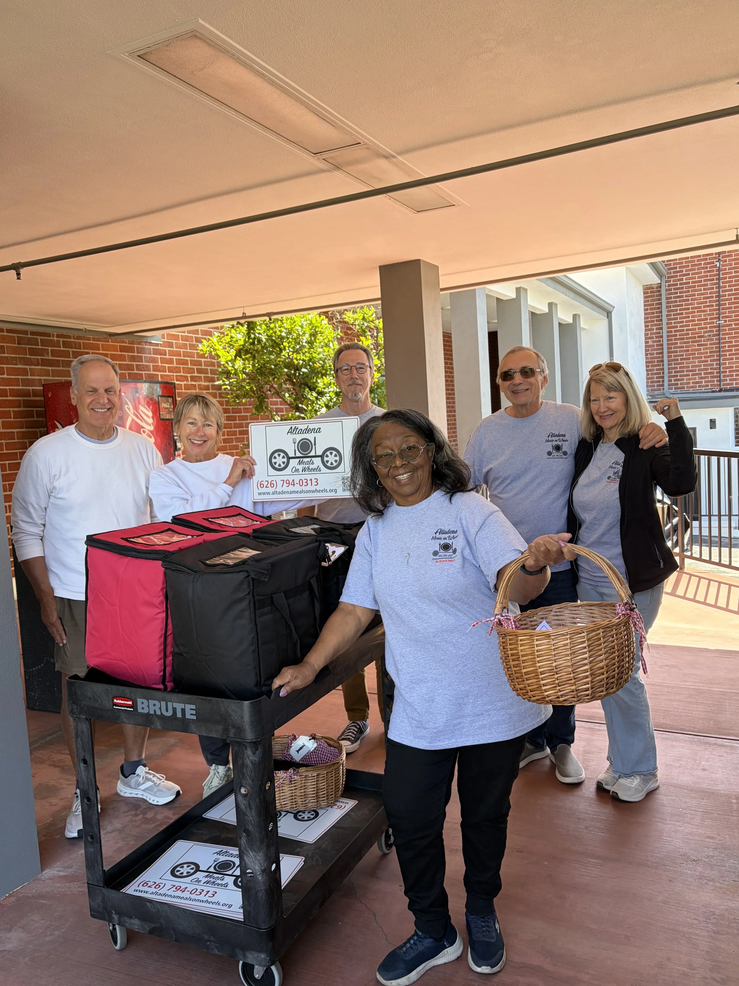 Volunteers Preparing to Deliver Hot Meal to Altadena Residents