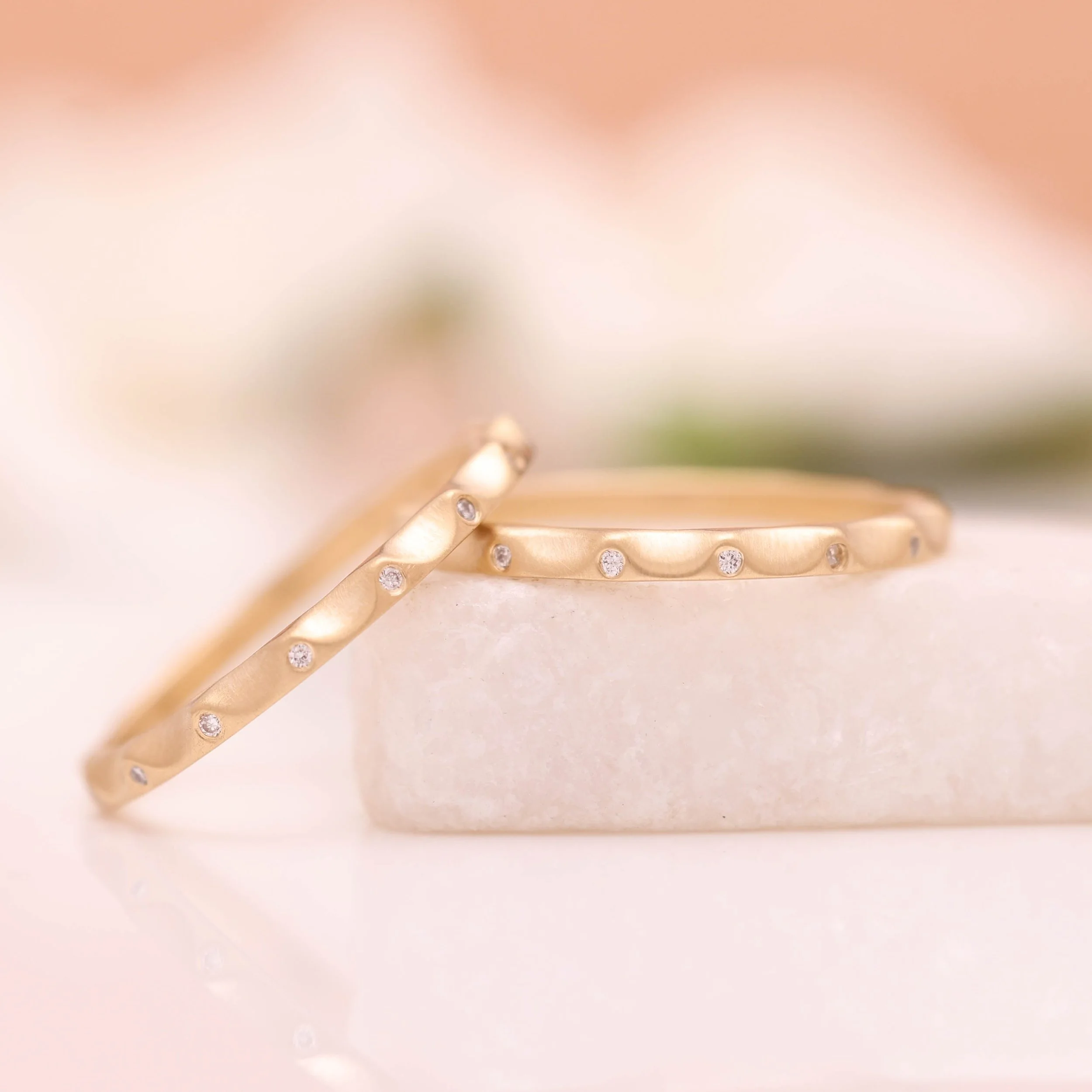 Roshan Scalloped Band