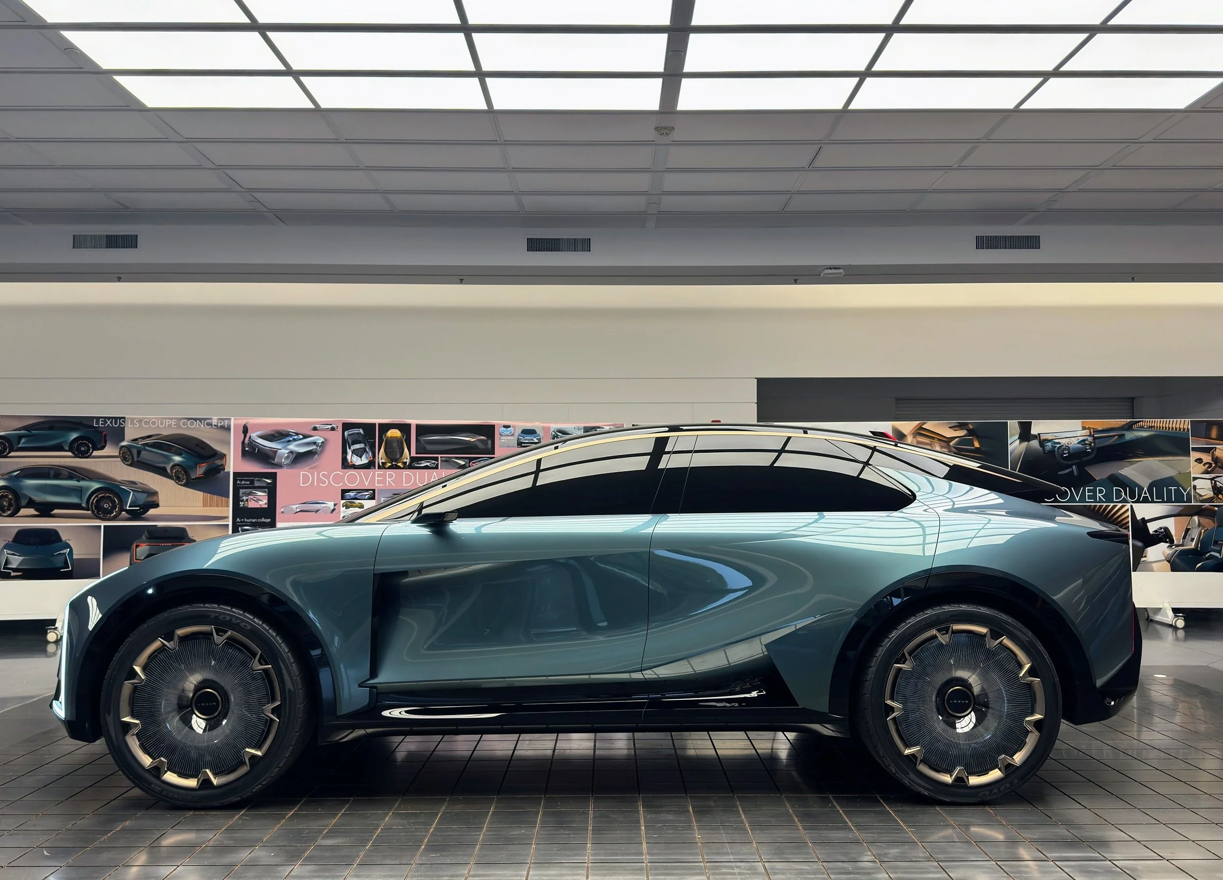 Lexus Discovers New Direction