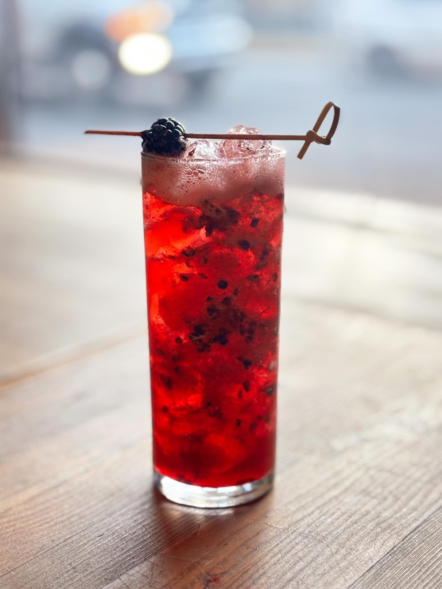 Stranger Things season 5 volume 1 TONIGHT. 

Join us to catch it on the big screens at 7:00pm. While  enjoying a VECNA cocktail, on special for $11! 
Vodka, elderflower, lime, muddled blackberry, soda🩸

Pair it with one of @downlowburgers UPSIDE DOW