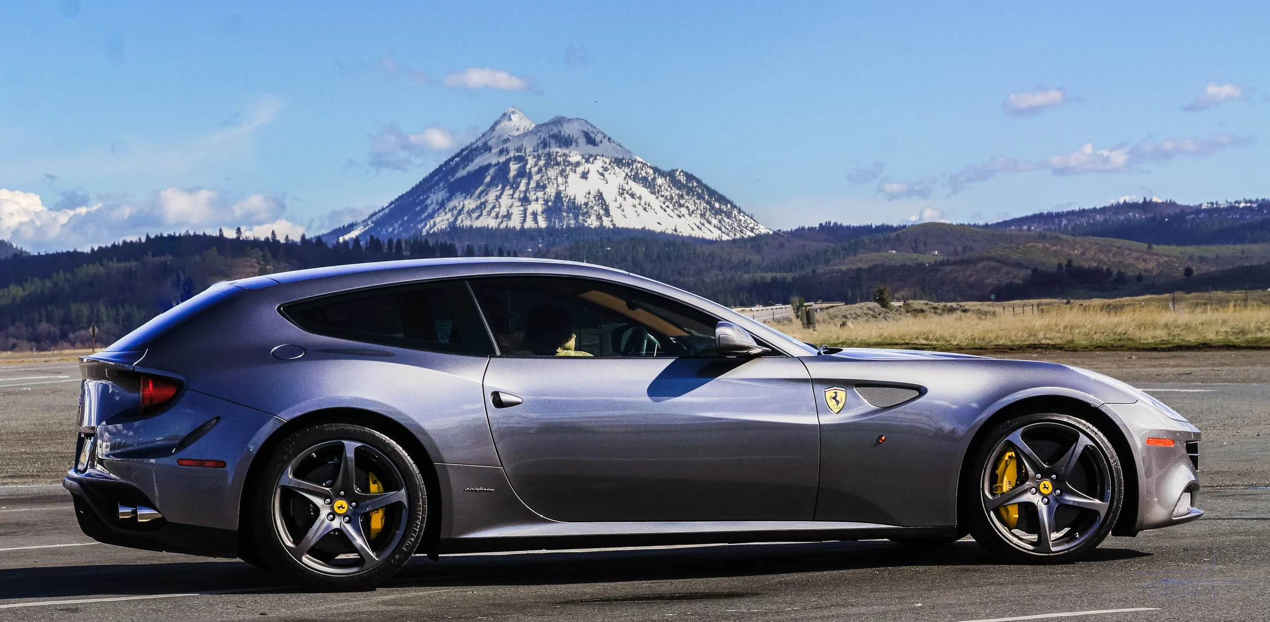2011 Ferrari FF and Mount Shasta