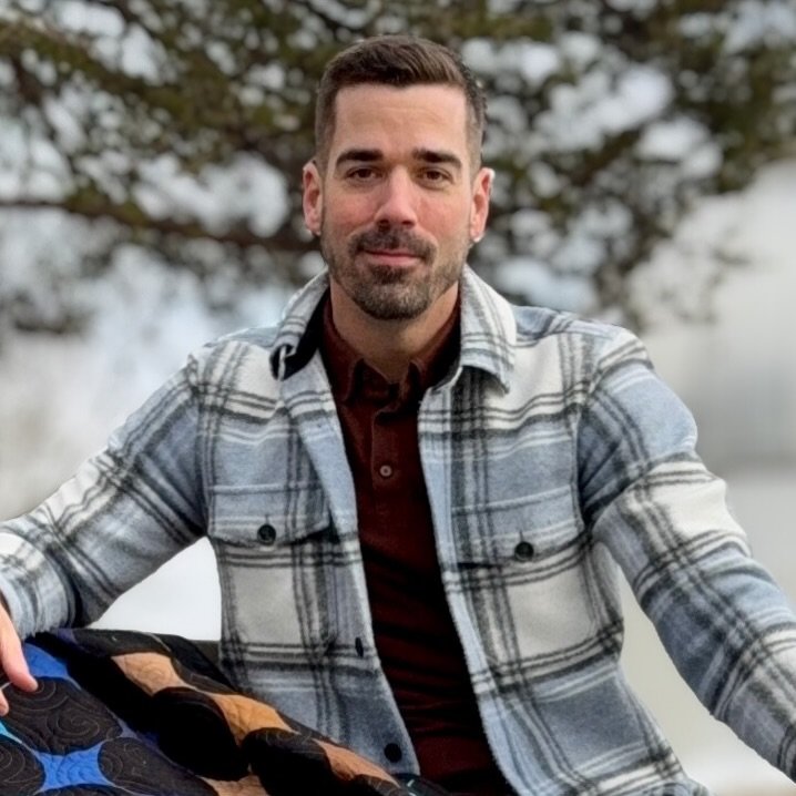 #HelloQuiltCon2026! We&rsquo;re back back back again 😊! I&rsquo;m Joshua. I&rsquo;ve been quilting since 2020 and only three years ago began venturing into the universe that is #QuiltCon. My first QuiltCon in 2024 was in Raleigh. I remember the imme