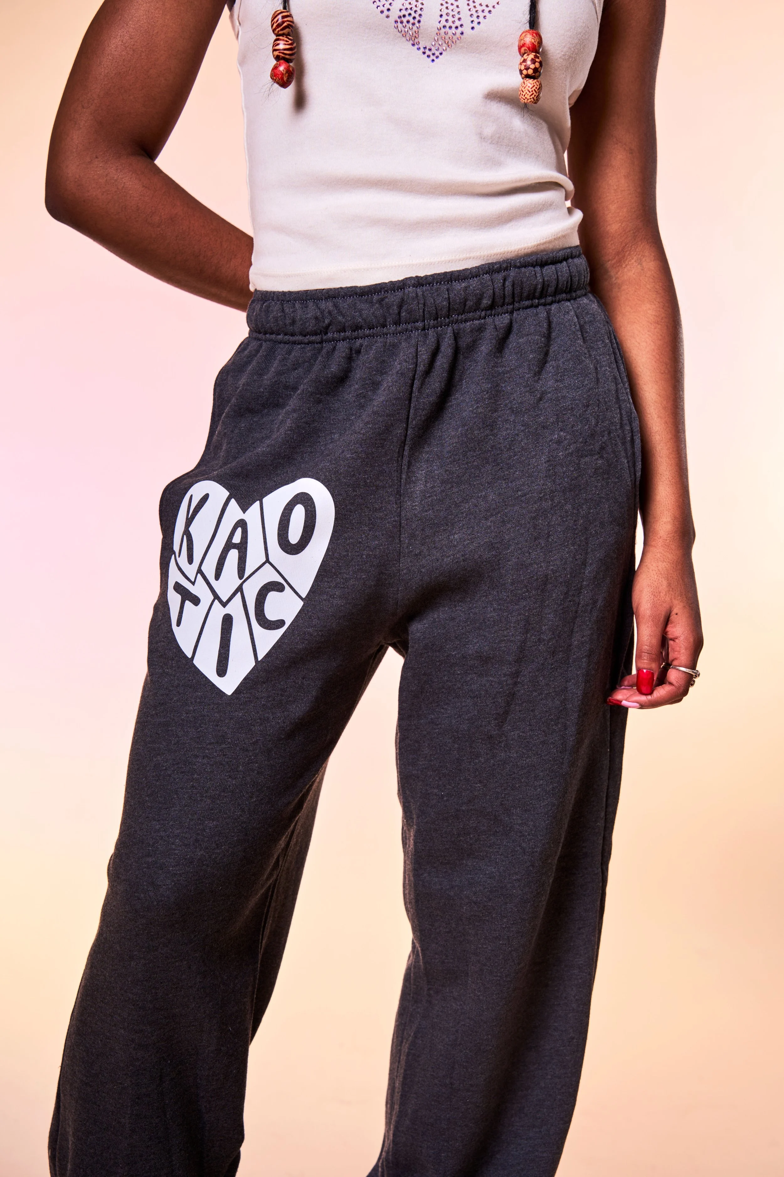 KAOTIC Heart Sweatpants - Grey