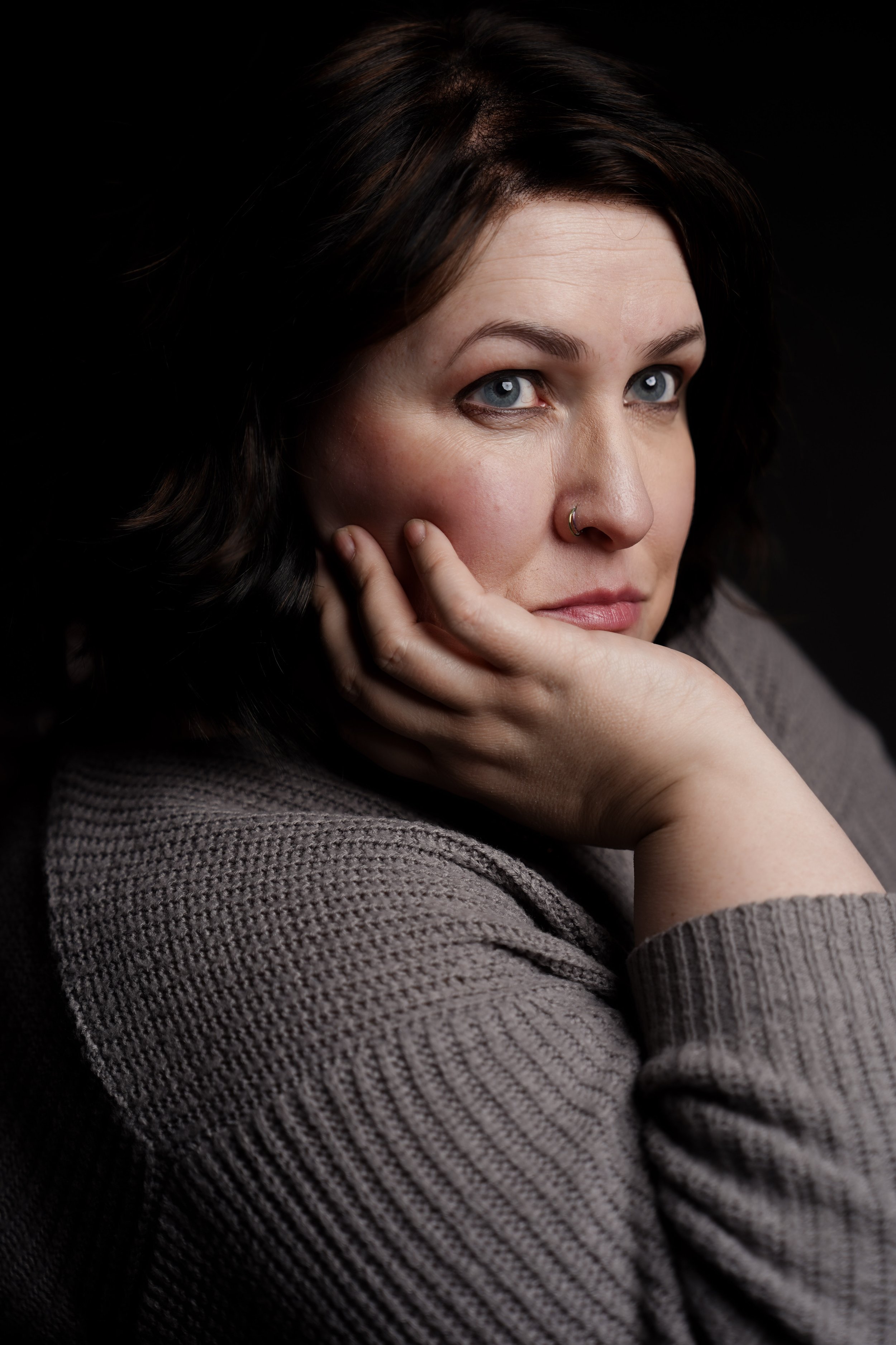 Emily Perkins - Life In The Spotlight