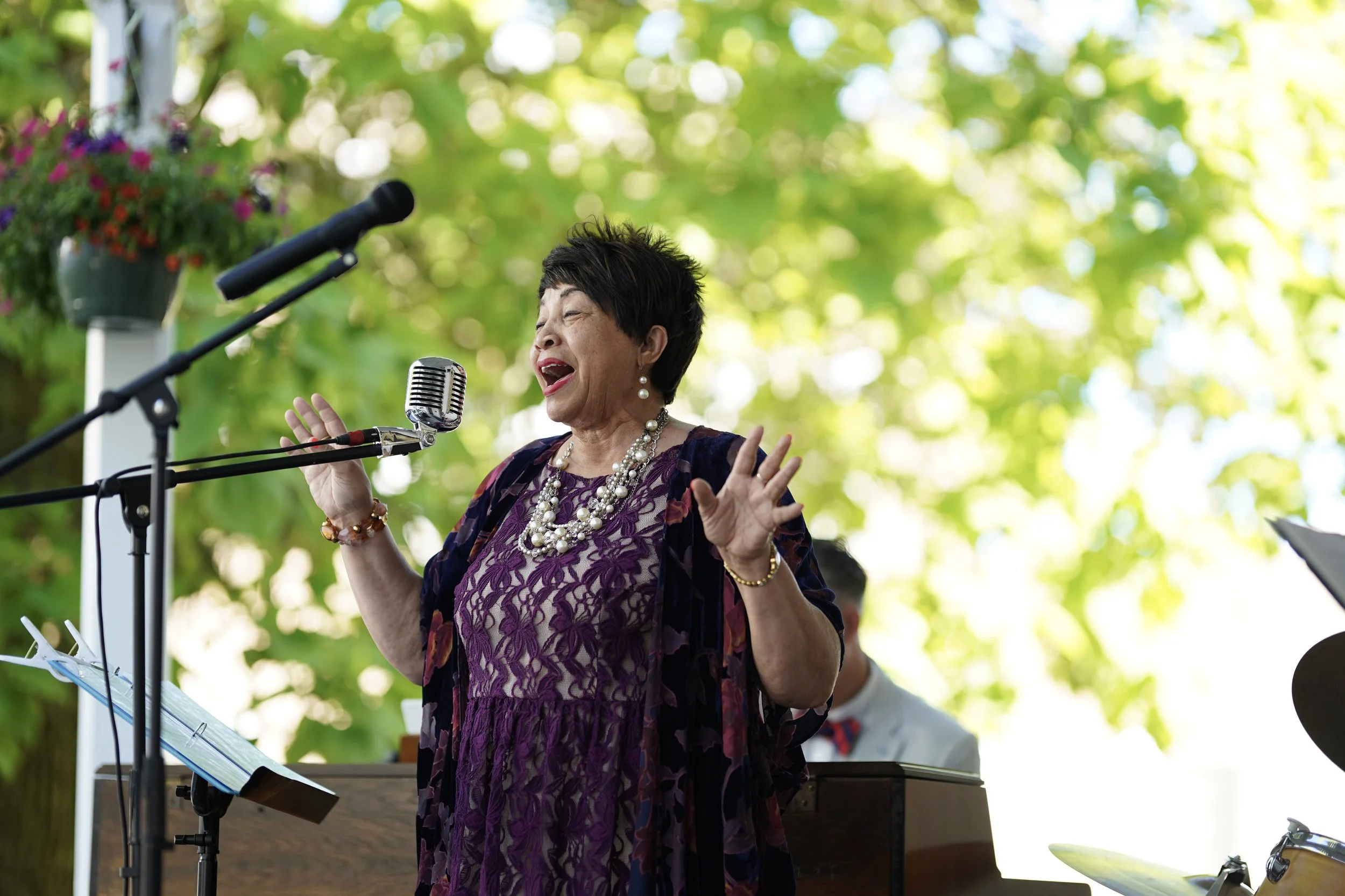  Sandy Lomax - Photograph by Lorynn Hunt 