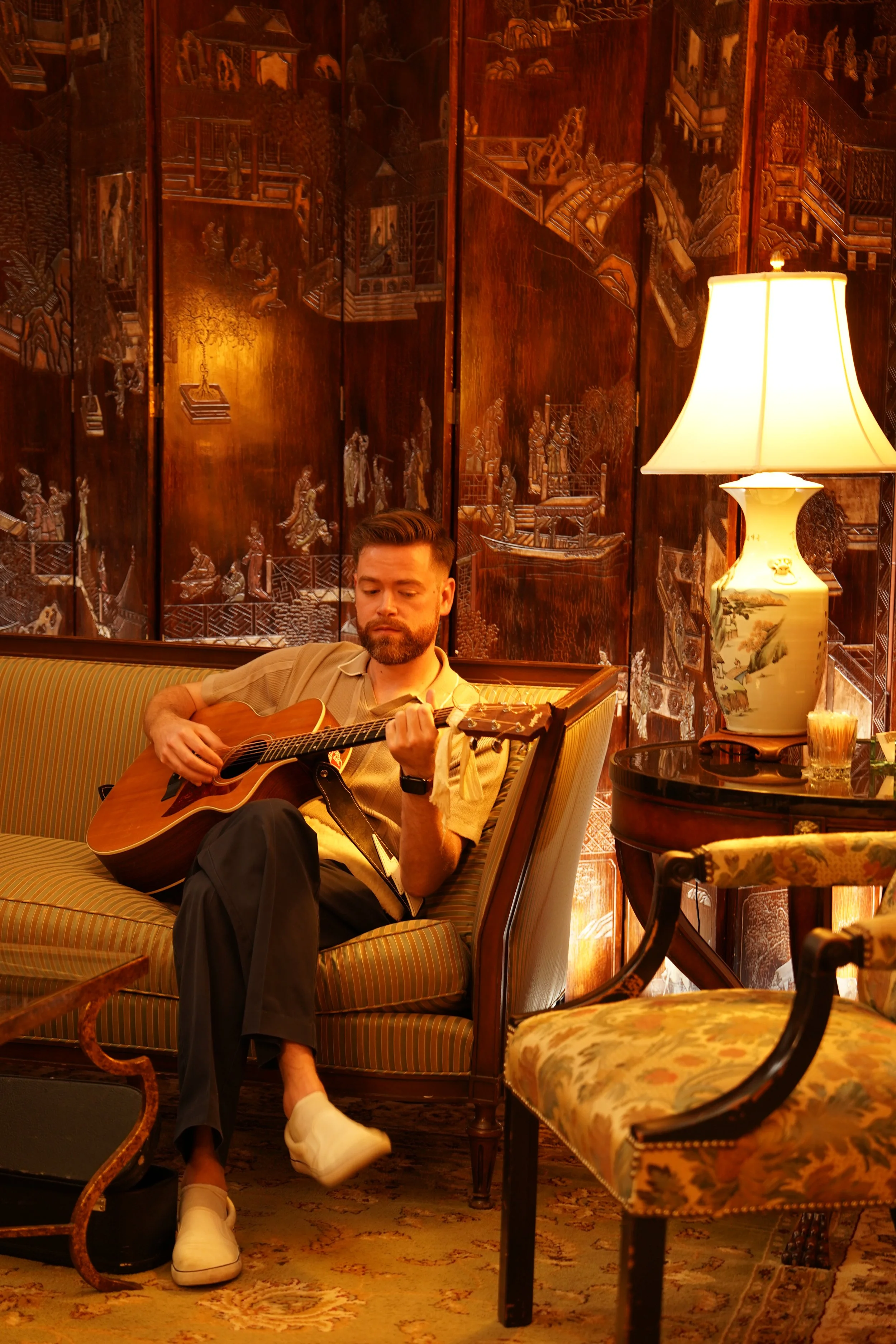 Kyle Johnson playing at Charley Creek Inn