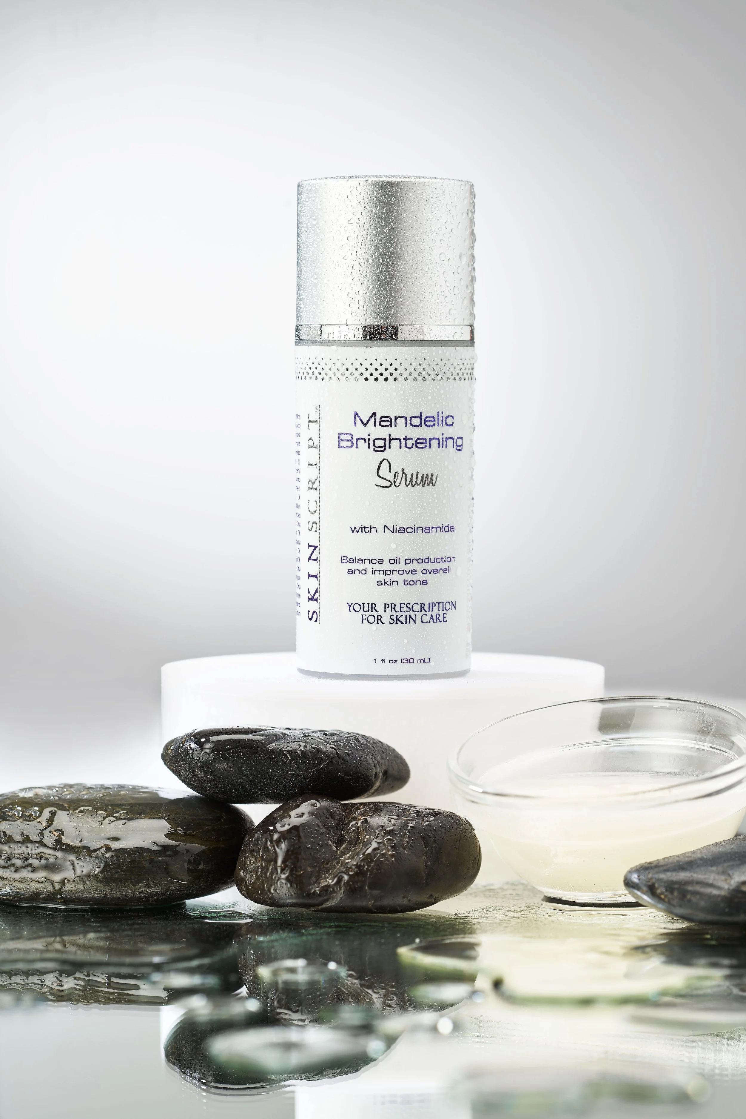 mandelic acid serum by skinscript that contains naicinemide for the ultimate hydration. This is a good spot Treatment