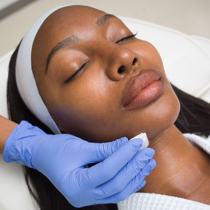 Women getting a custom facial with advance skincare products like skinscripton and esthetician in tempe arizona booking site