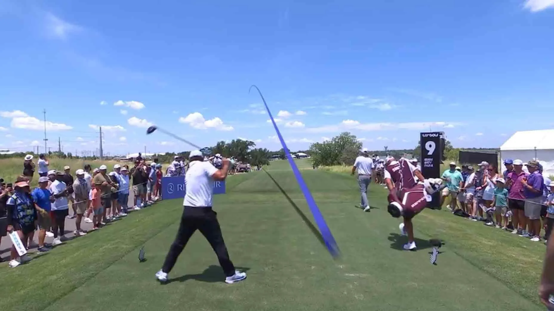Brooks-Koepka-smash.jpg