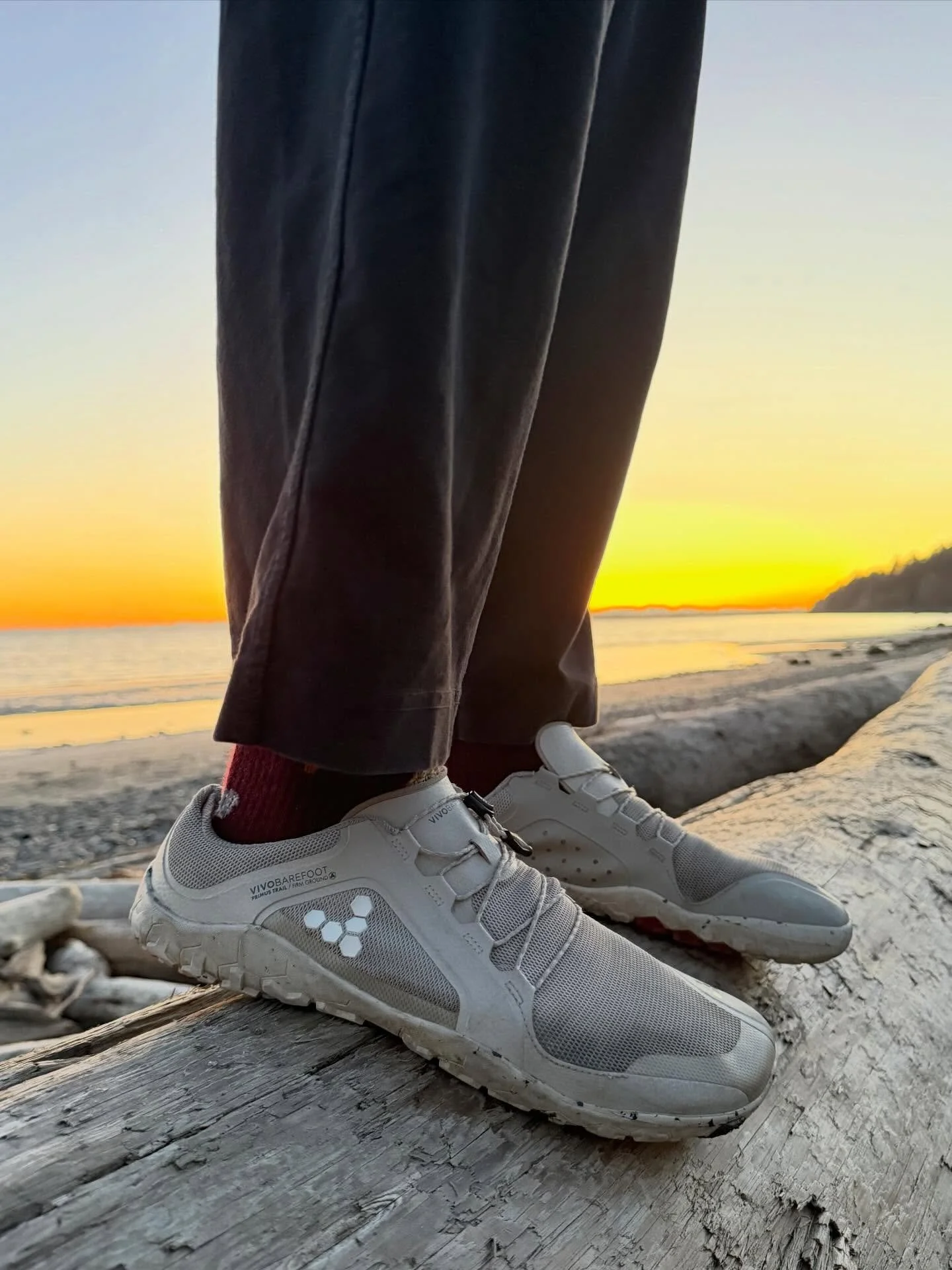 MARCH GIVEAWAY 👣 

We love Vivobarefoot because they&rsquo;re designed to let your feet move the way they&rsquo;re meant to 

Your feet are your foundation. When they move well, everything above them benefits &mdash; from your knees to your hips to 