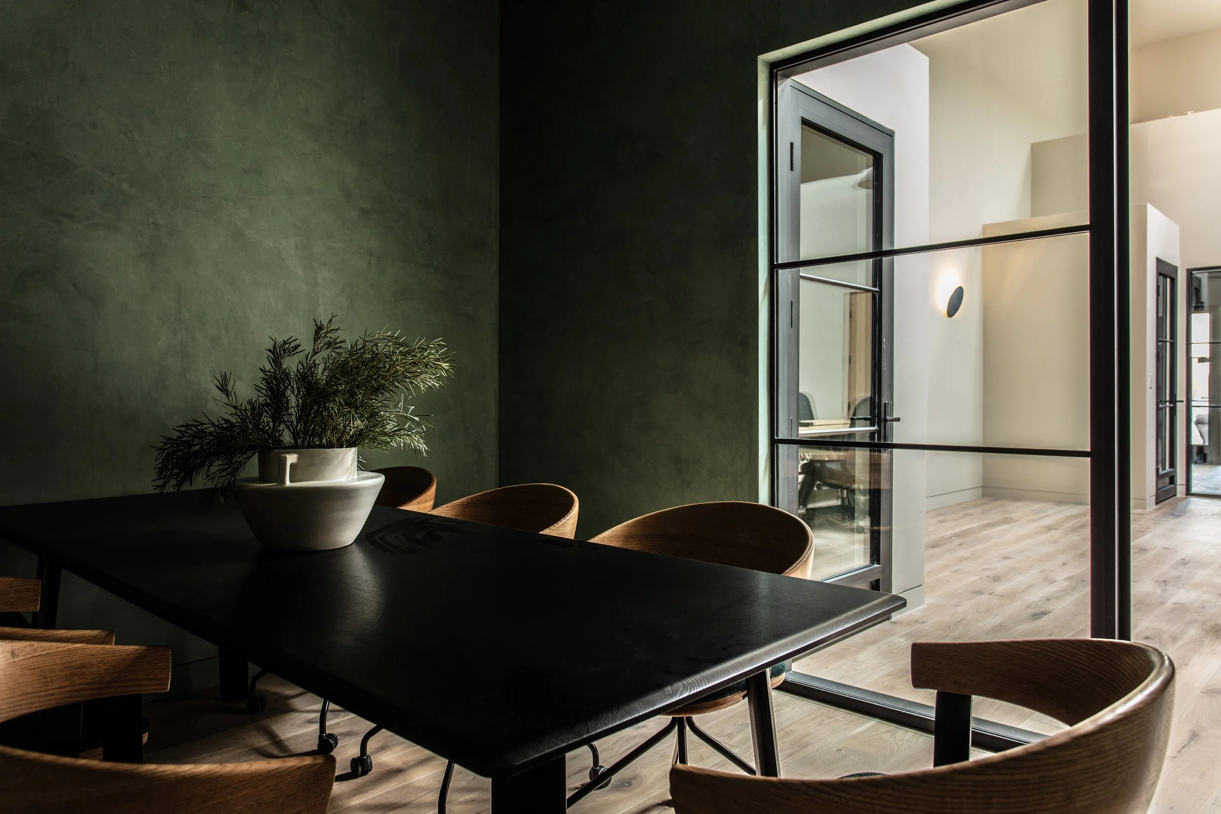 private office interior design in venice, california by talia laconi. new build renovation completed in 2022.
