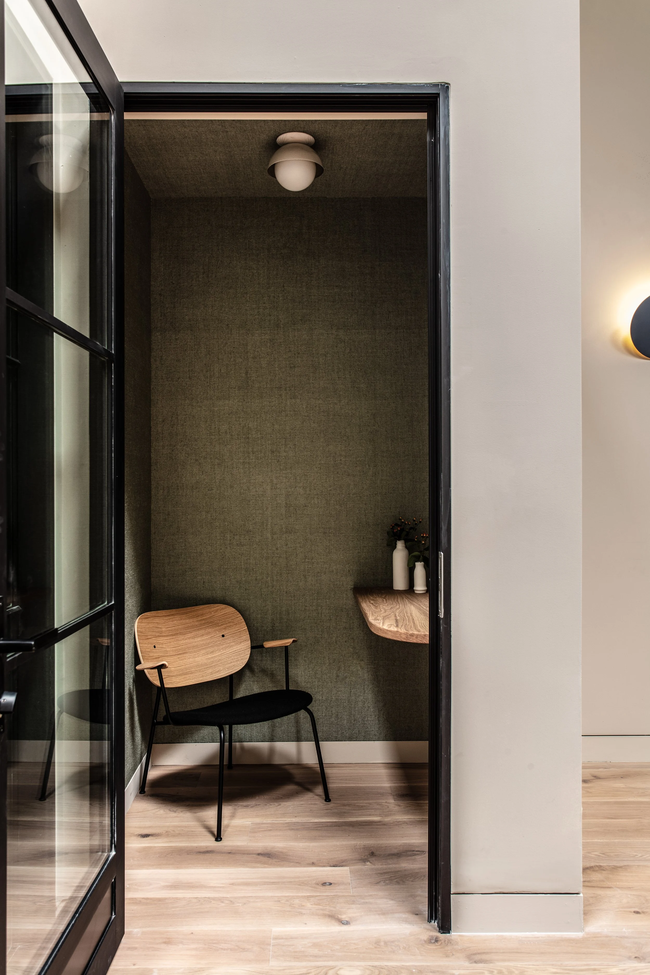 private office interior design in venice, california by talia laconi. new build renovation completed in 2022.