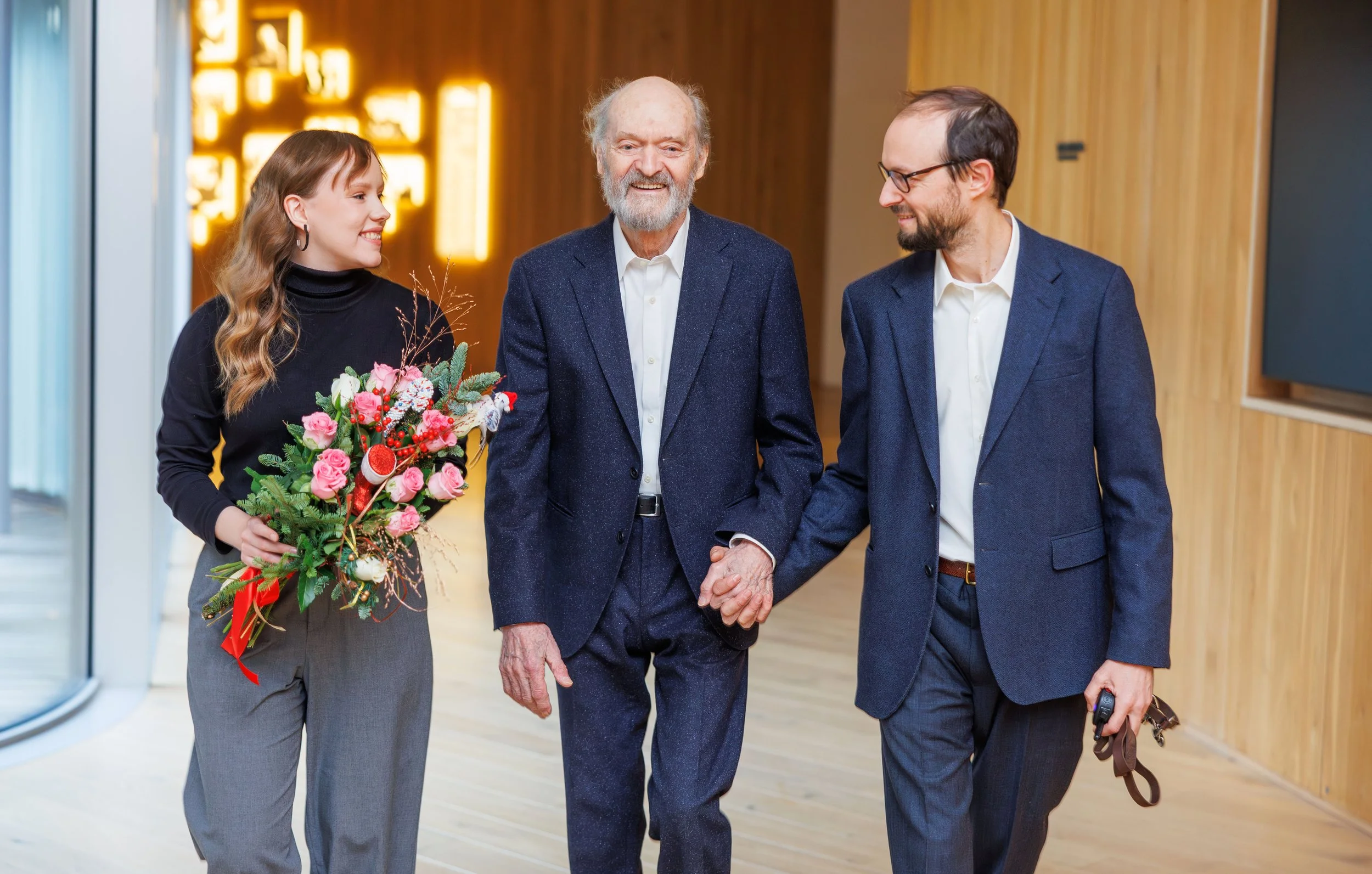 Tähe-Lee Liiv. 2025.12 In Laulasmaa with Arvo Pärt-4.jpg