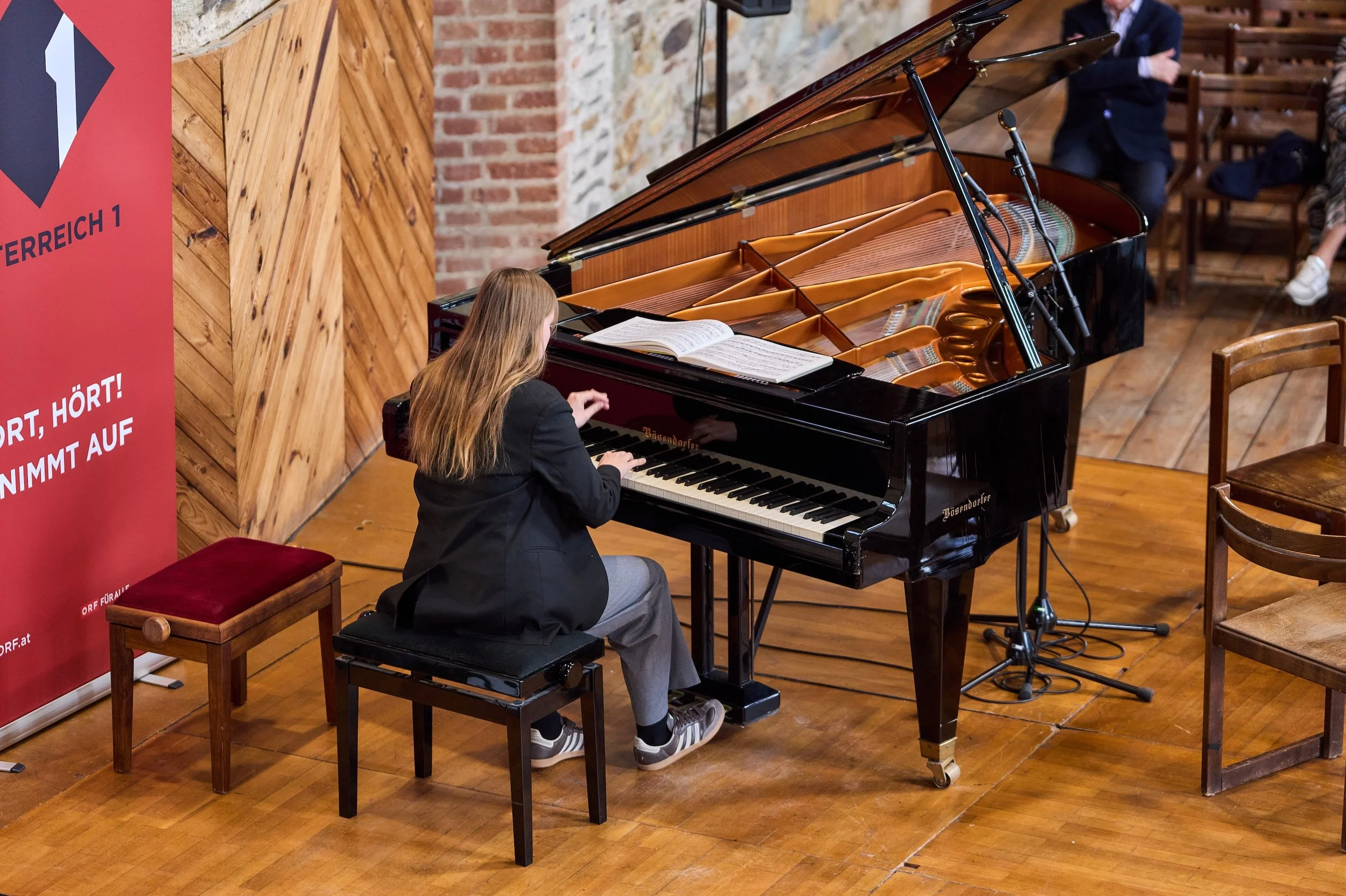 Tähe-Lee Liiv. 2025.07 Ö1Radio with Sir András Schiff in Lockenhaus-2.jpg