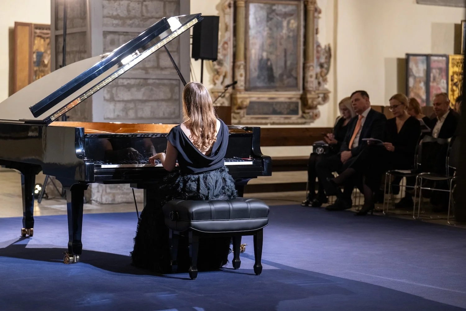 2026.03.13 Merko poolt Niguliste Kunstimuuseumile kingitud Estonia klaveri esitluskontsert-29.jpg