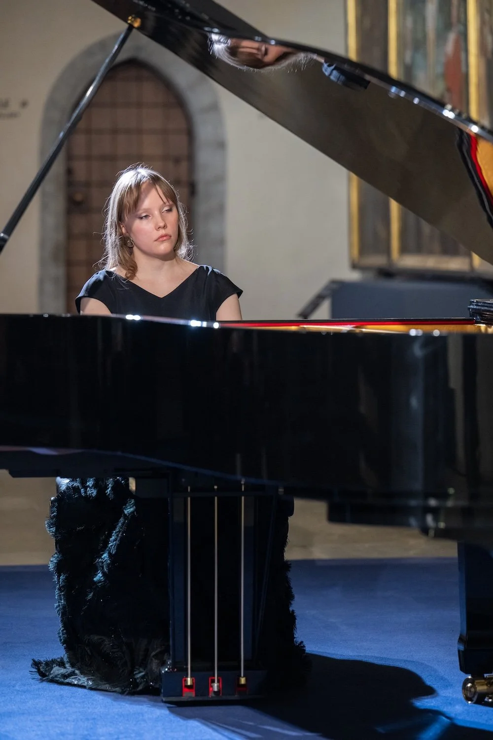 2026.03.13 Merko poolt Niguliste Kunstimuuseumile kingitud Estonia klaveri esitluskontsert-18.jpg