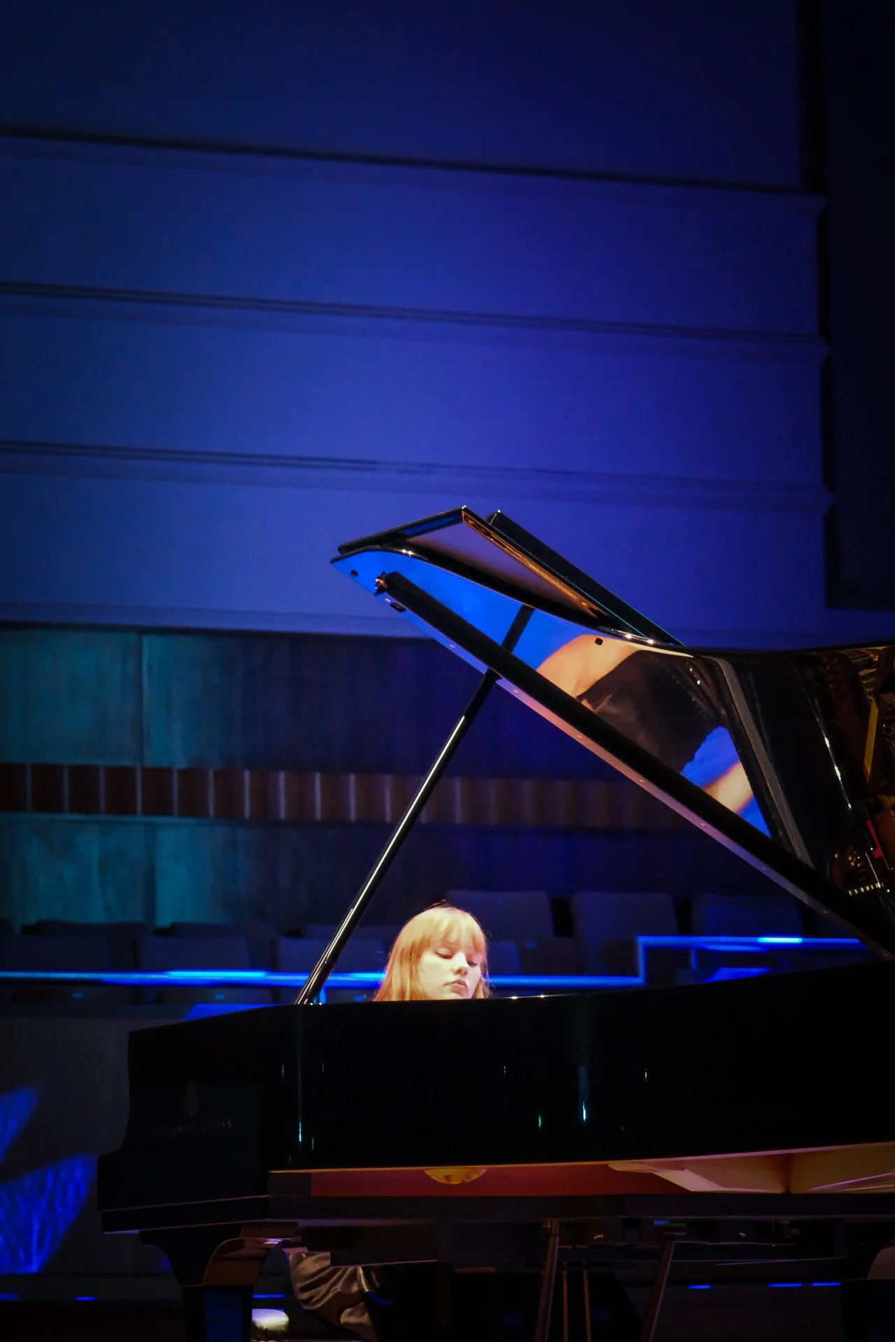 Tähe-Lee Liiv. 2025.06 Flagey Friend's Night-13.jpg