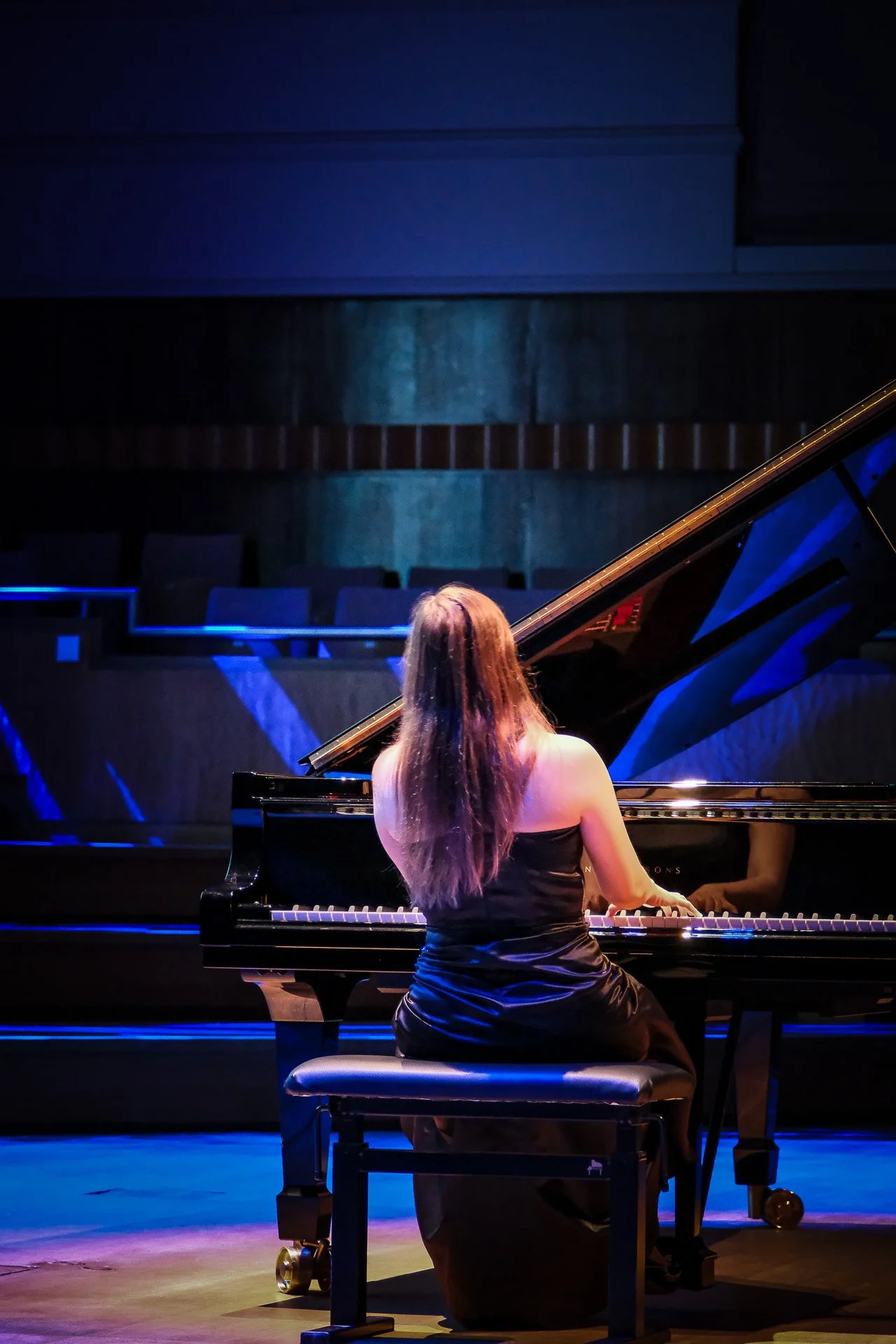 Tähe-Lee Liiv. 2025.06 Flagey Friend's Night-7.jpg