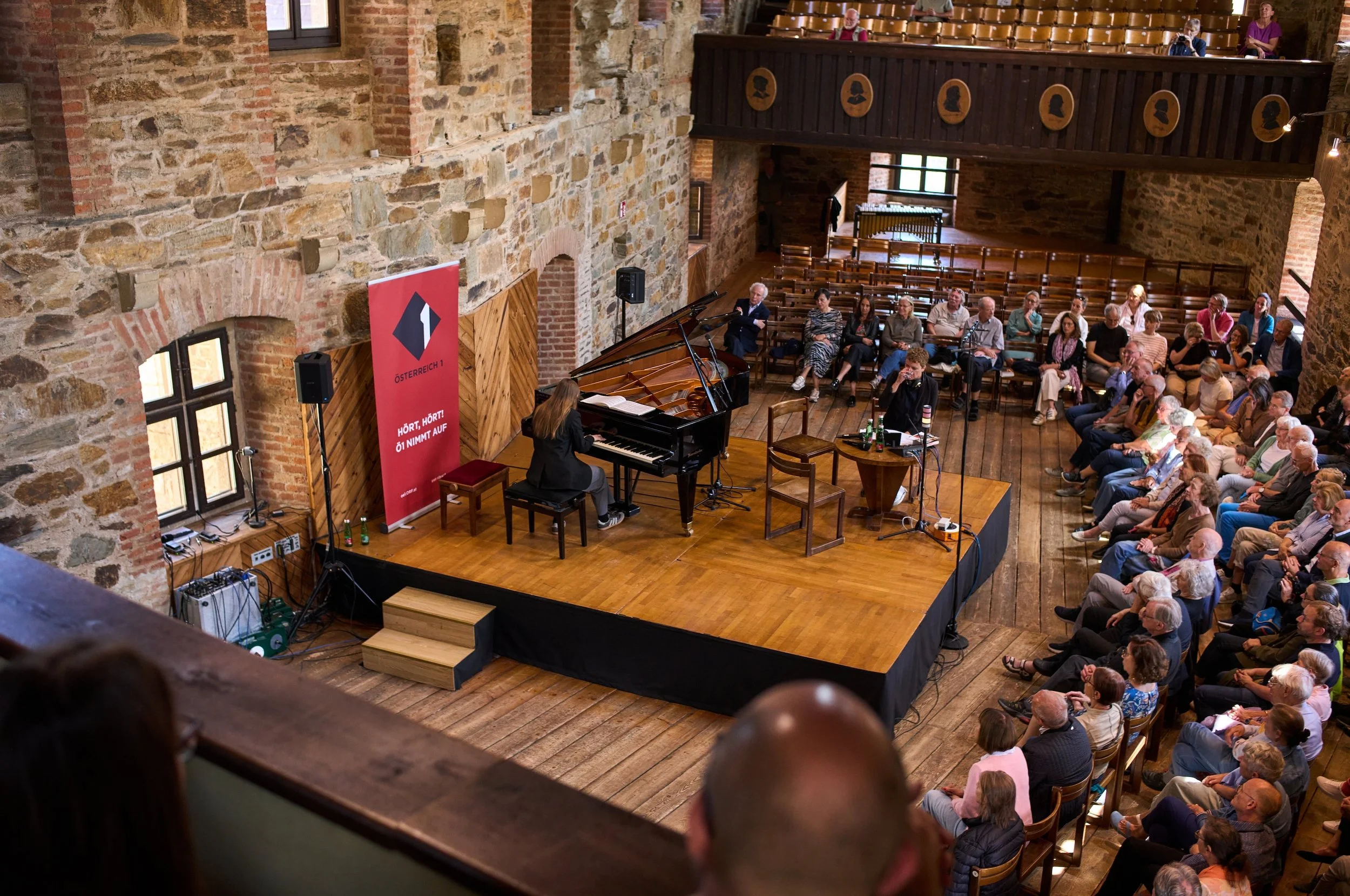 Tähe-Lee Liiv. 2025.07 Ö1Radio with Sir András Schiff in Lockenhaus-3.jpg