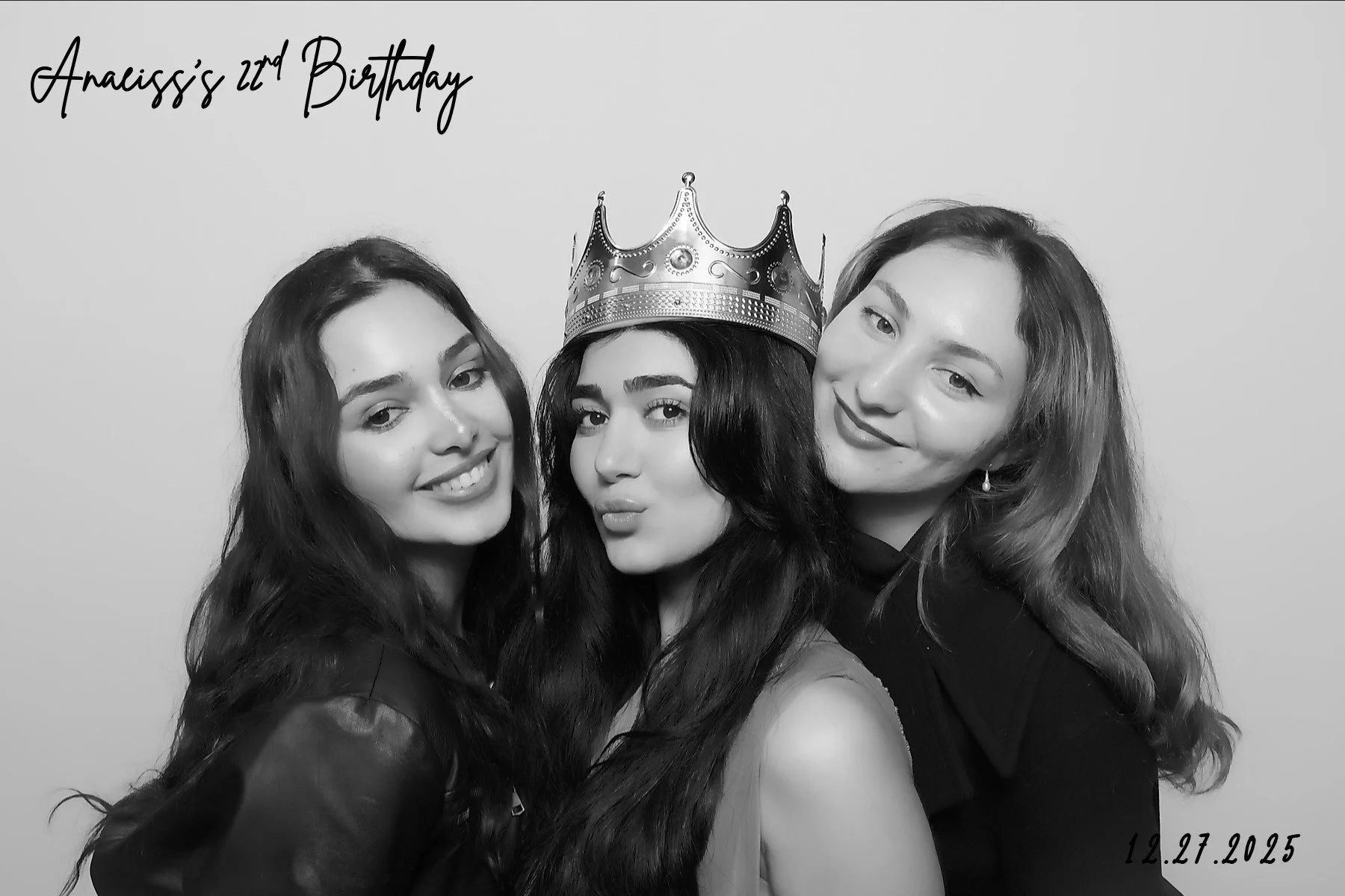 Luxury open air photo booth setup with DSLR camera and studio lighting in Glendale CA