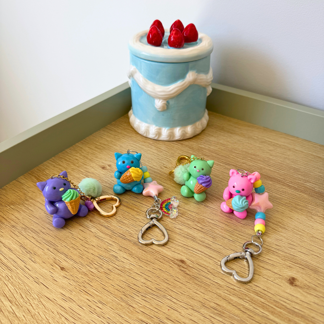 nom nom cats (4).png