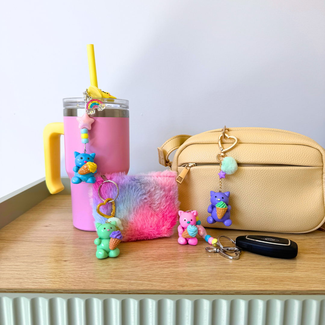 nom nom cats (5).png