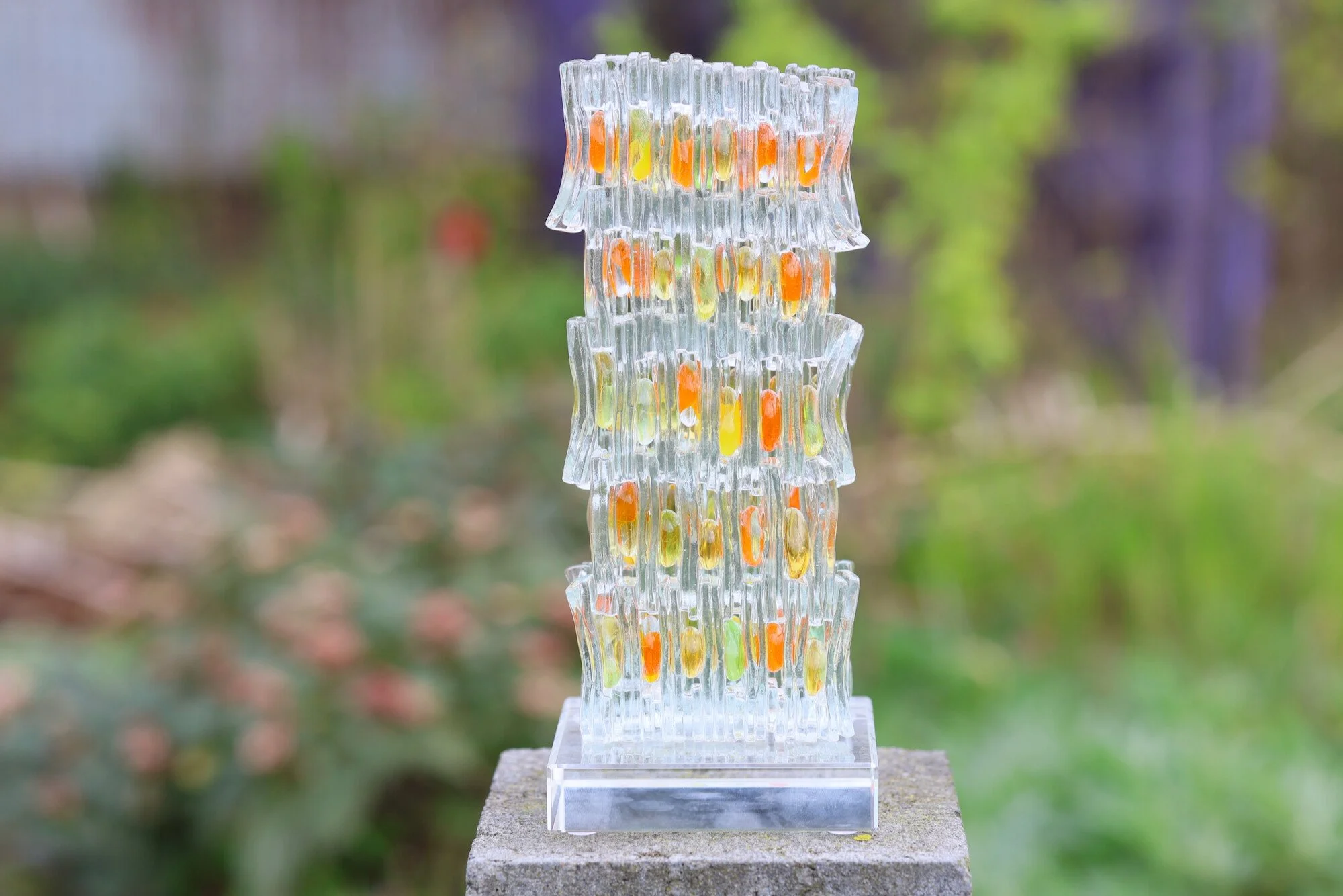 Honeycomb  
| Glass  
| 10 x 10 x 22 cm