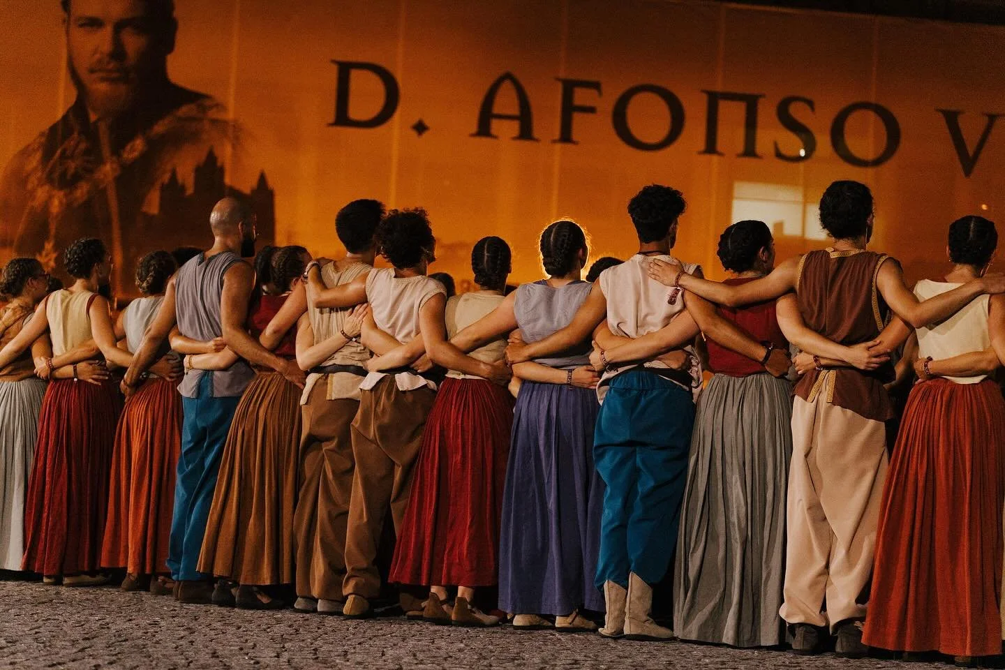 Os &uacute;ltimos meses foram feitos de muita entrega, coragem e amor.
Fomos um corpo s&oacute;. Um corpo que n&atilde;o se fez sozinho, mas que foi a soma de tantas e tantas partes, inteiras e meio desfeitas&hellip; mas que eventualmente, encontrara