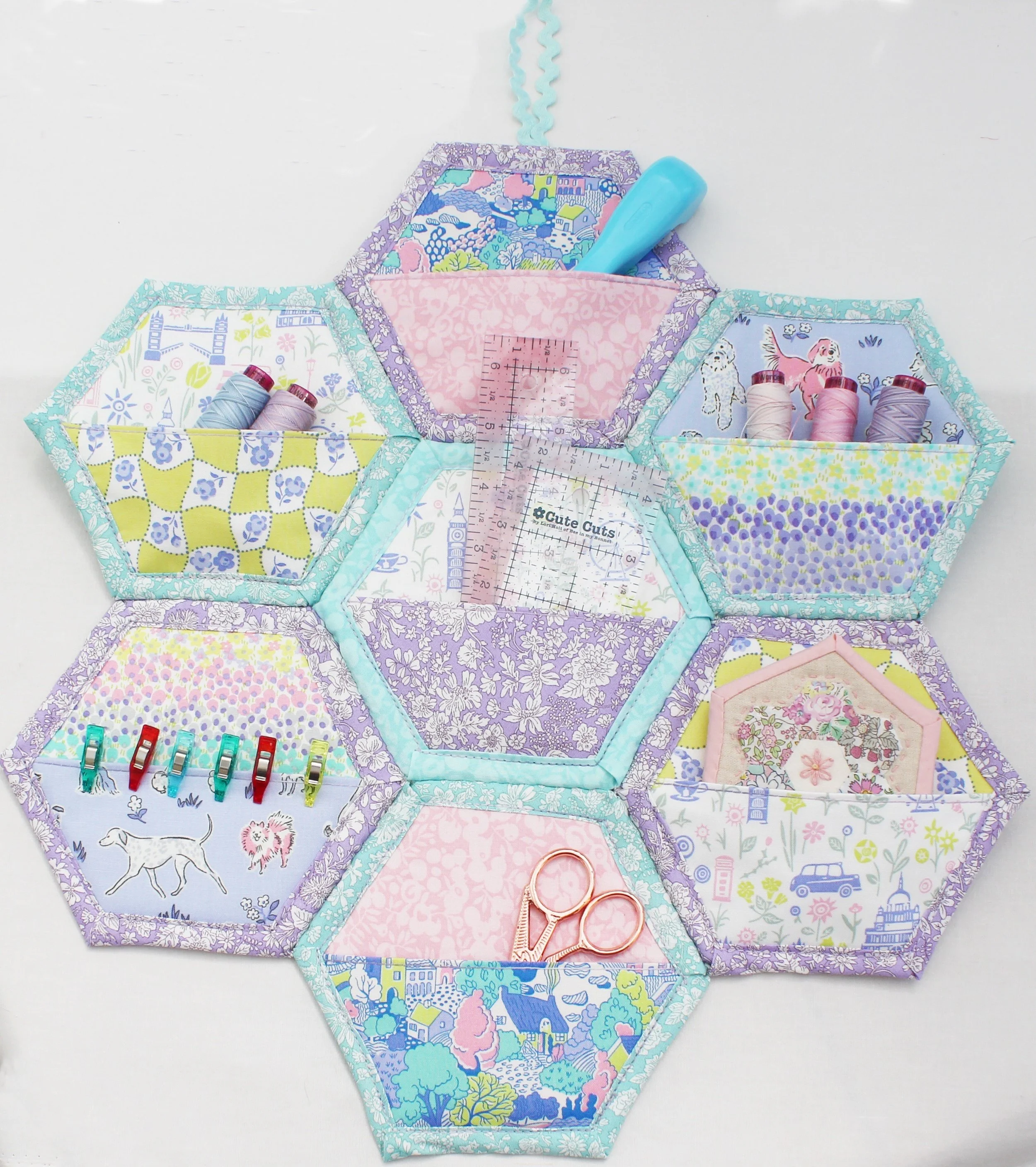hexagon quilt as you go with pockets pattern