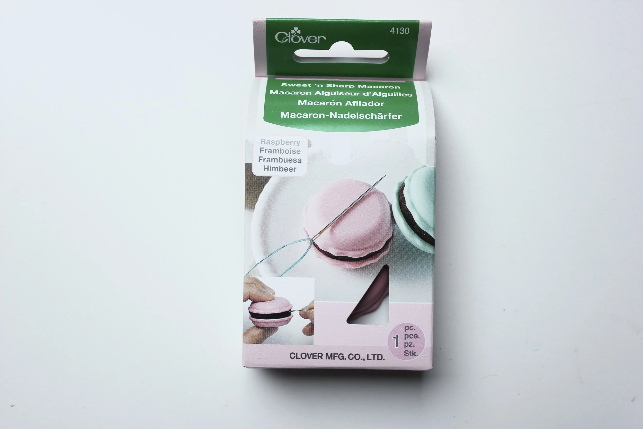 macaron needle holder pink .jpg