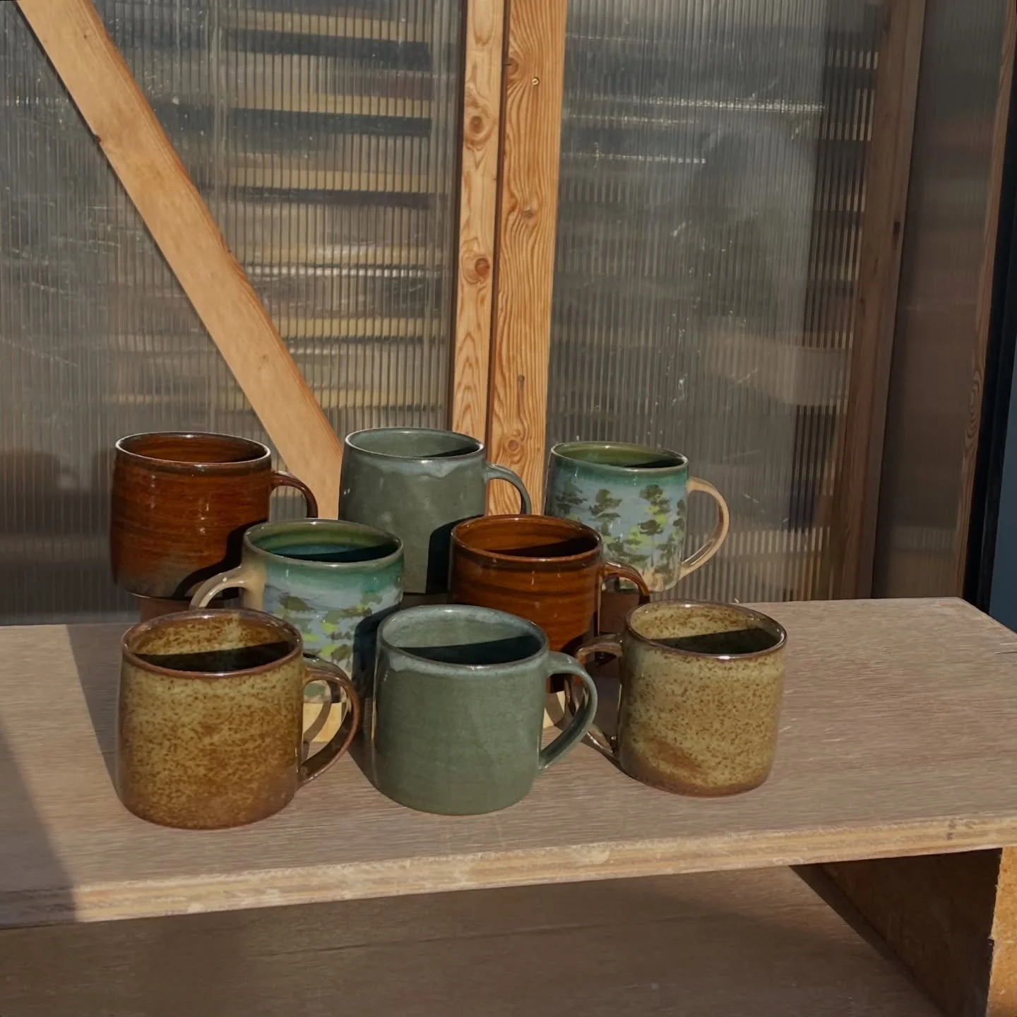 Minis and midis coming to my online shop update tomorrow morning! Midis in brown and blue and minis also coming in a gas fired speckled green and a painted trees version :) 
We had our friends and family night at the pop up last night which was so mu