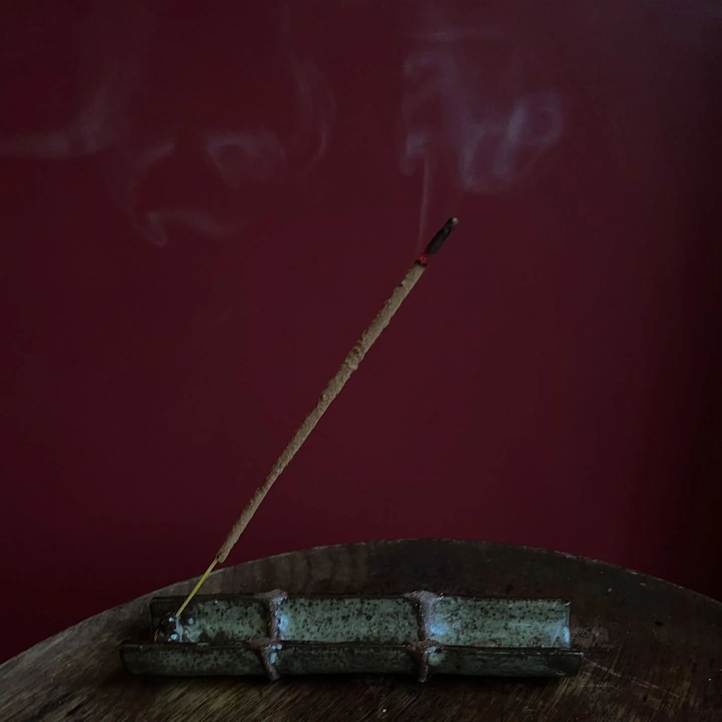 Which lil guy is holding the incense?
🐸
First incense burner, so relieved that it fits in the frogs mouth and that the ash drops into it I thought for sure it was a little too short.