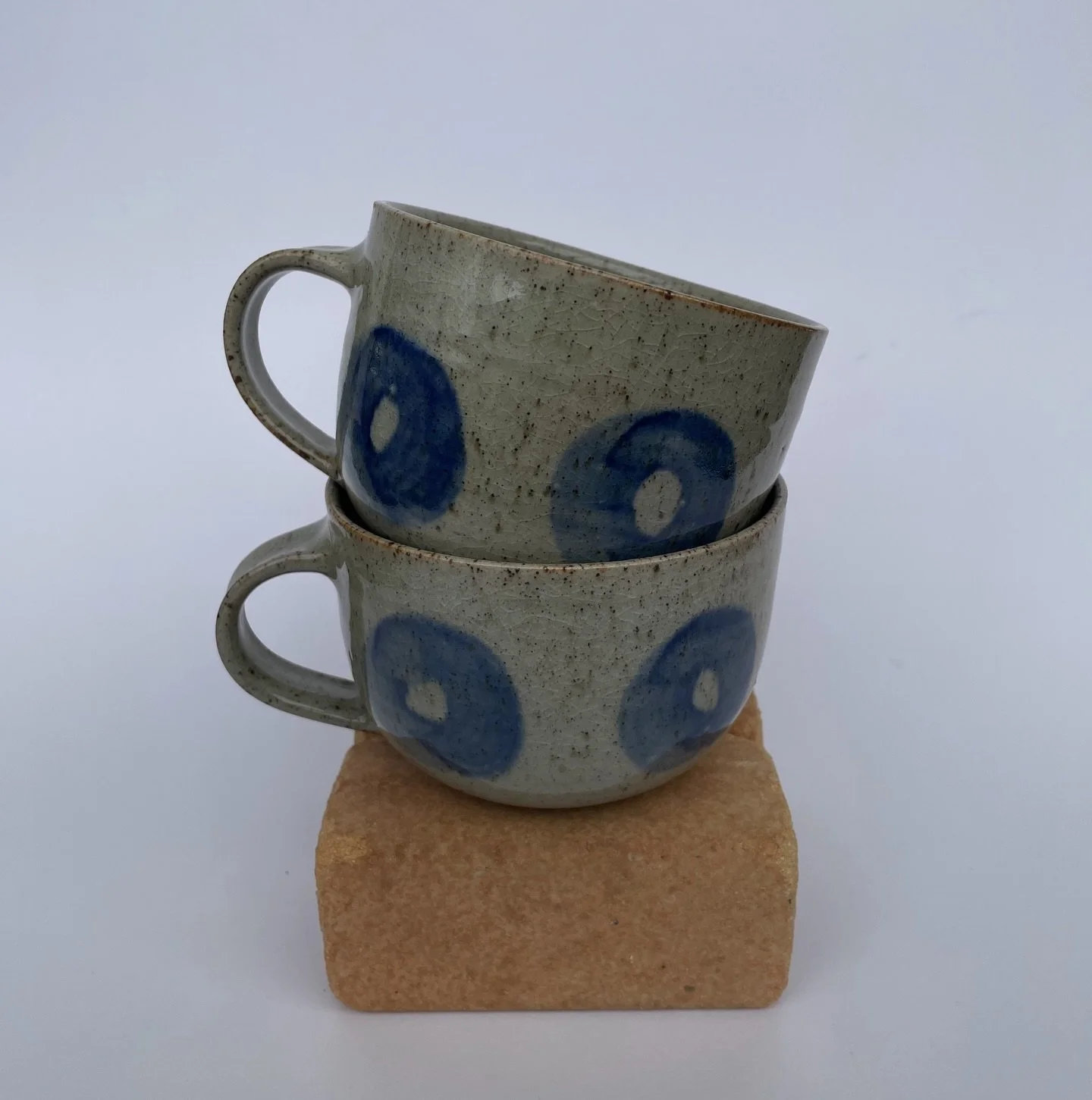 Circle cups, clay went nice and toasty in the kiln too which I always love. 

#pottery #wheelthrownceramics #ceramics #cremerging #gaskiln