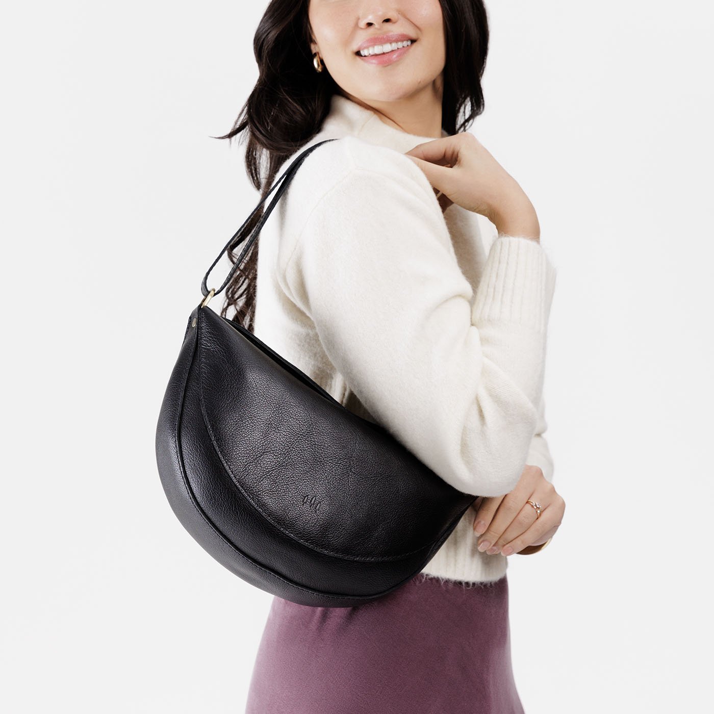 koala-sling-bag-large-pebbled-black-1192.jpg