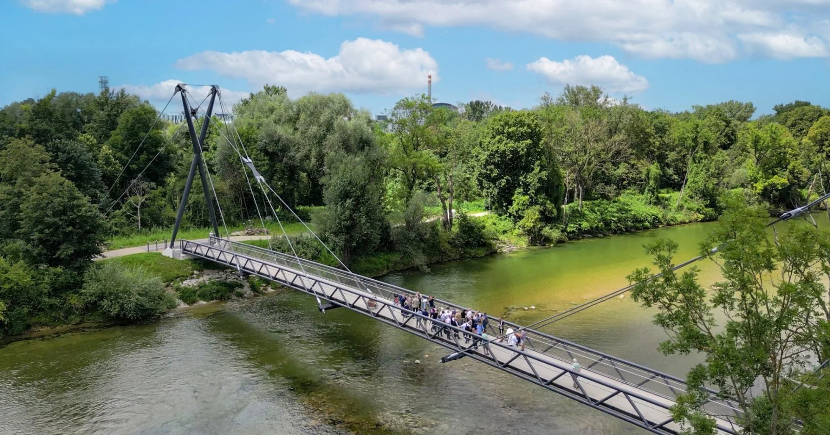 2024-08-14_Einweihung-der-neuen-Radwegbruecke-ueber-die-Isar-02_c_Ursula-Baumgart_Gemeinde-Ismaning-283a5617d6e9fbage5447a40860836df@2x.jpg